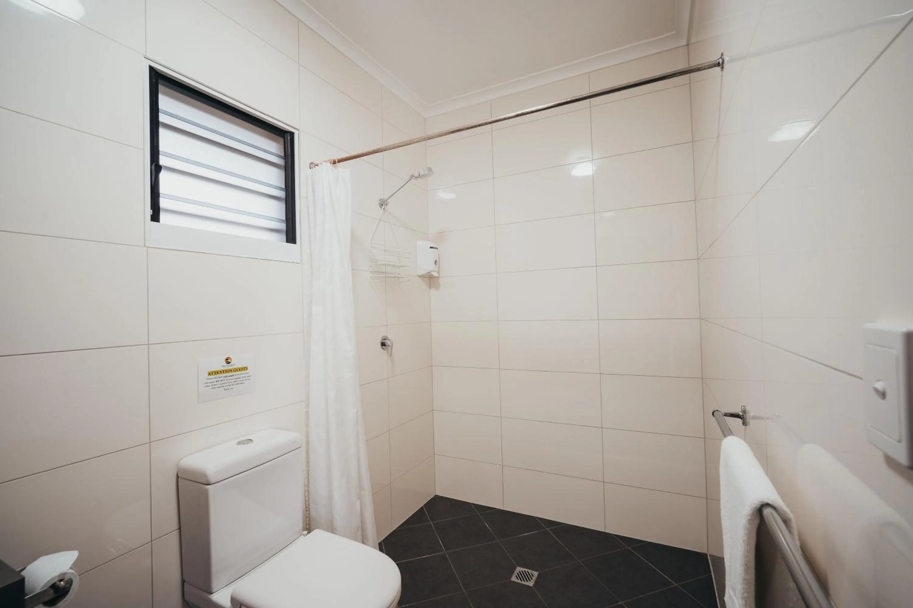 Shower in Hidden Valley Holiday Park Darwin