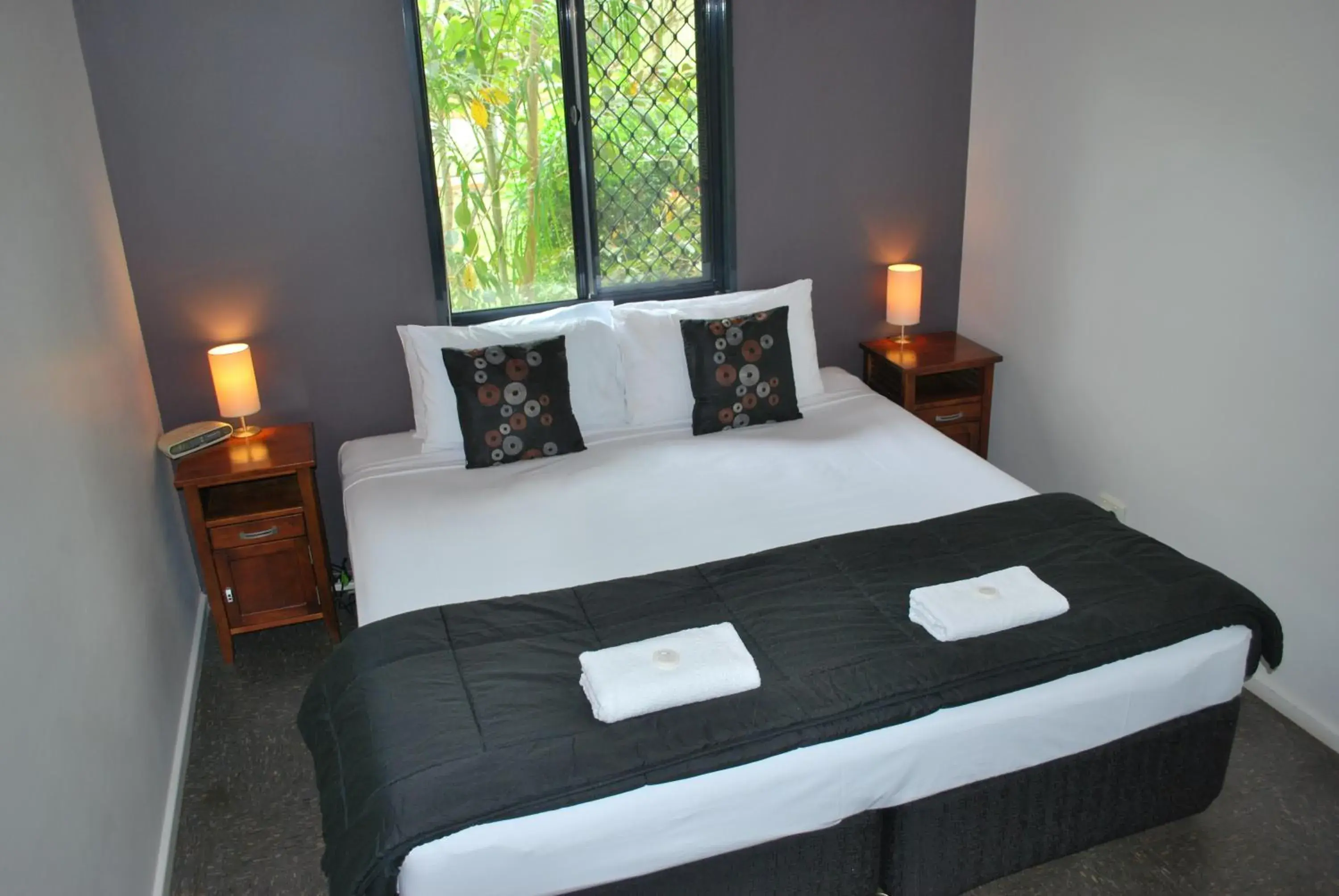 One-Bedroom Rainforest Retreat in Hidden Valley Holiday Park Darwin One-Bedroom Rainforest Retreat in Hidden Valley Holiday Park Darwin