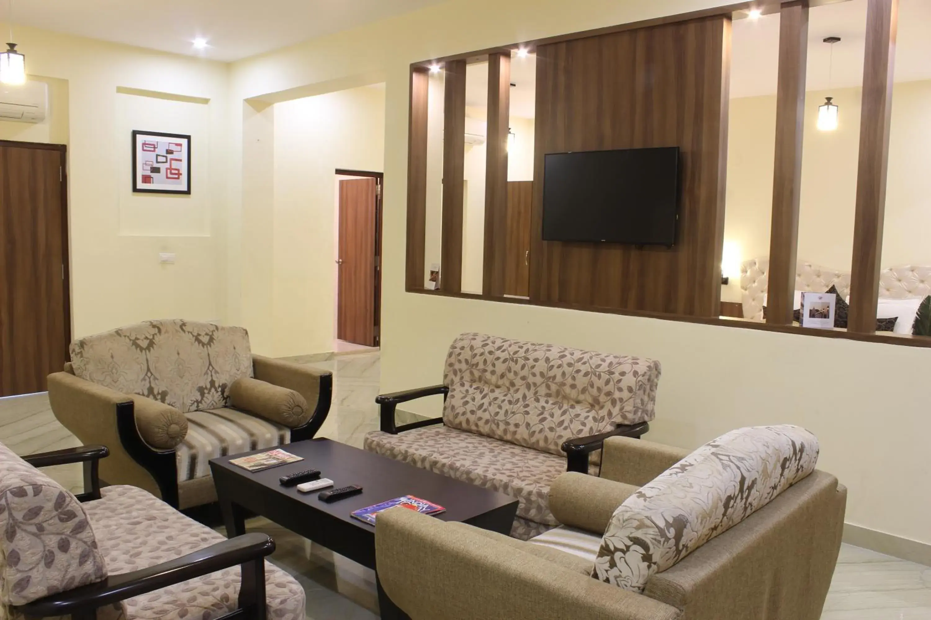 Luxury Suite Lake View - single occupancy in Regenta Central Mewargarh, Near Biological park Luxury Suite Lake View - single occupancy in Regenta Central Mewargarh, Near Biological park
