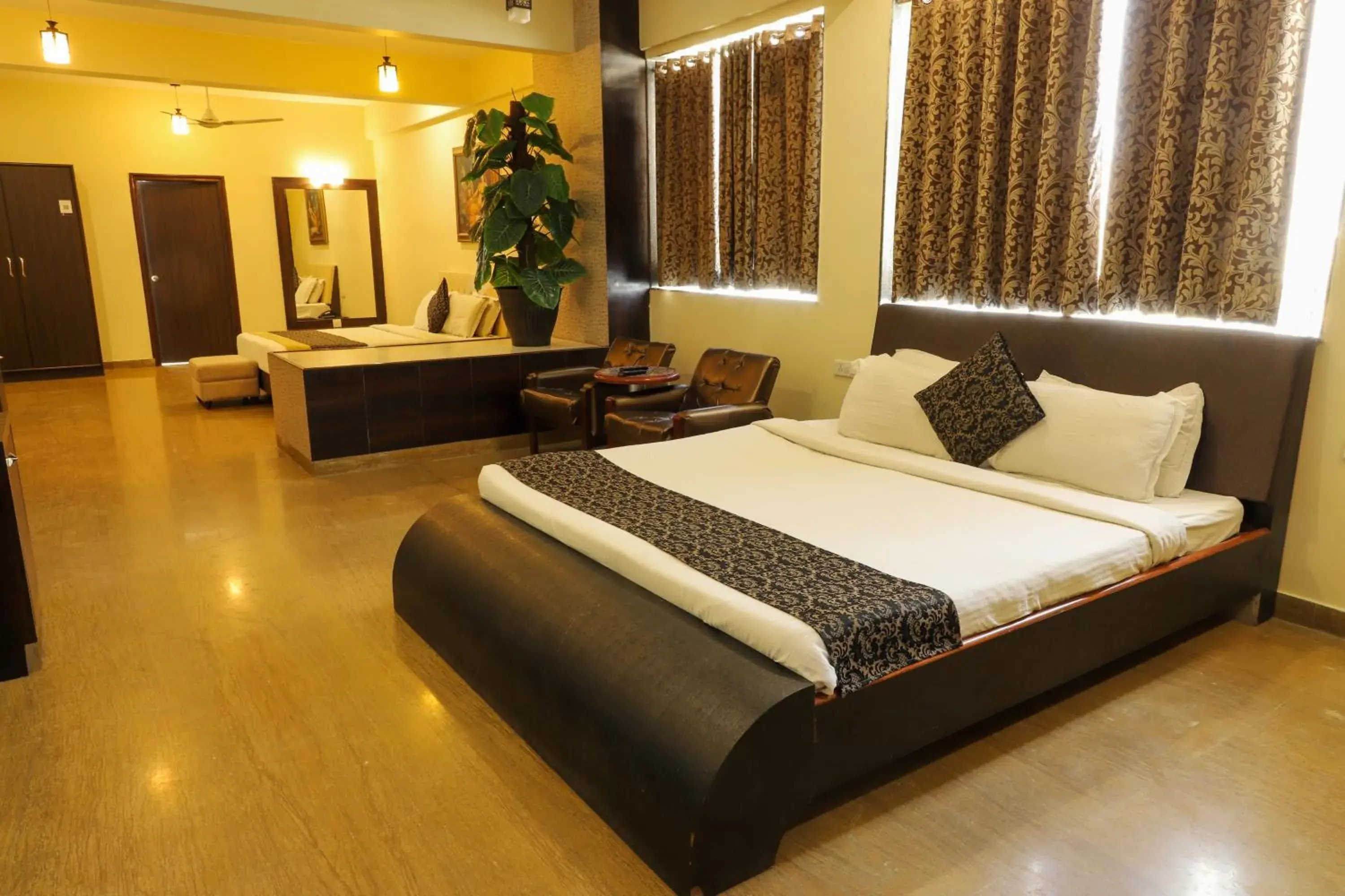 Family Suite in Regenta Central Mewargarh, Near Biological park Family Suite in Regenta Central Mewargarh, Near Biological park