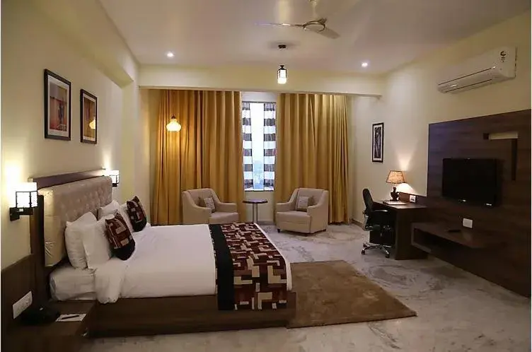 Bed in Regenta Central Mewargarh, Near Biological park Bed in Regenta Central Mewargarh, Near Biological park