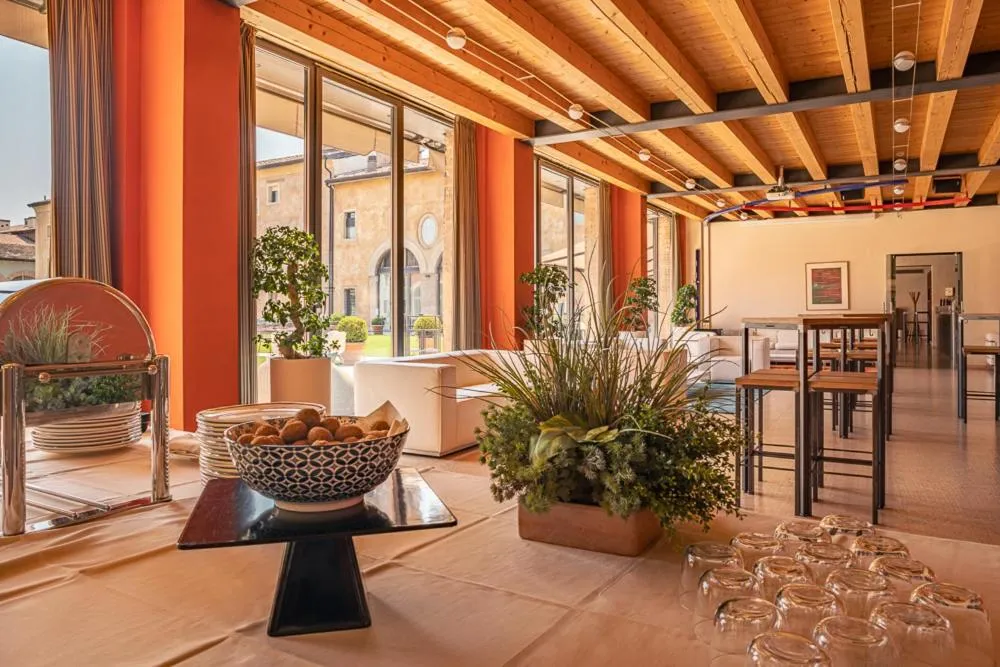 Meeting/conference room in Hotel Veronesi La Torre