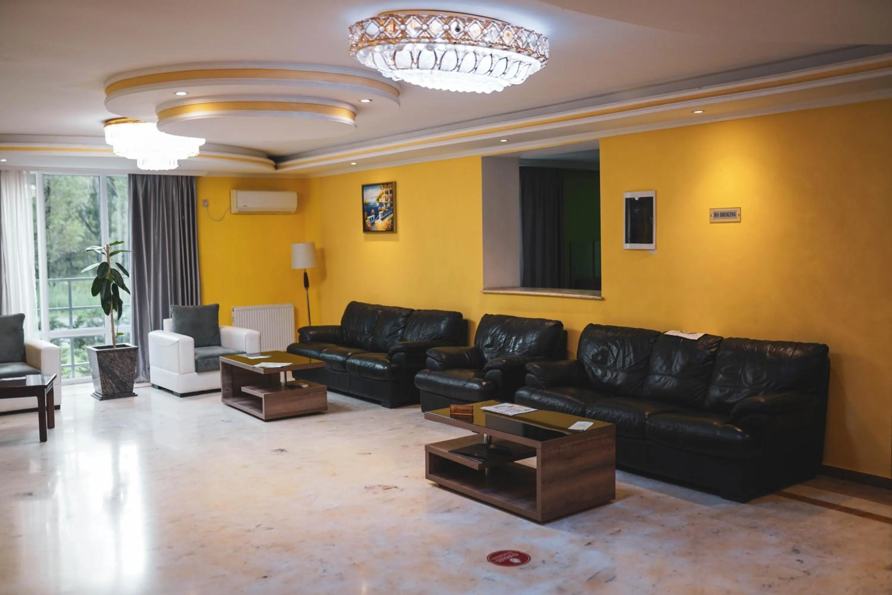 Property building in Hotel Park Green