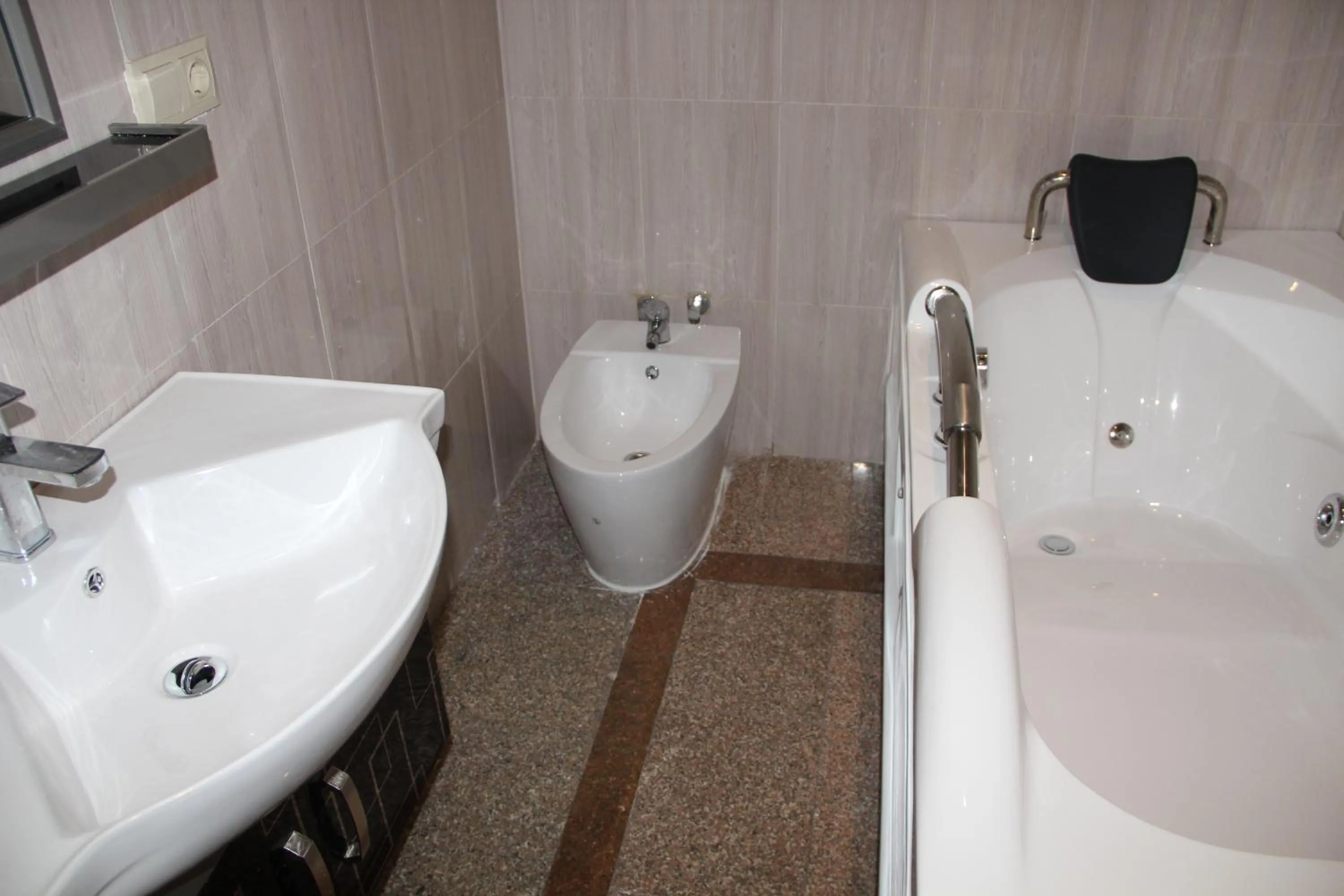 Toilet in Hotel Park Green