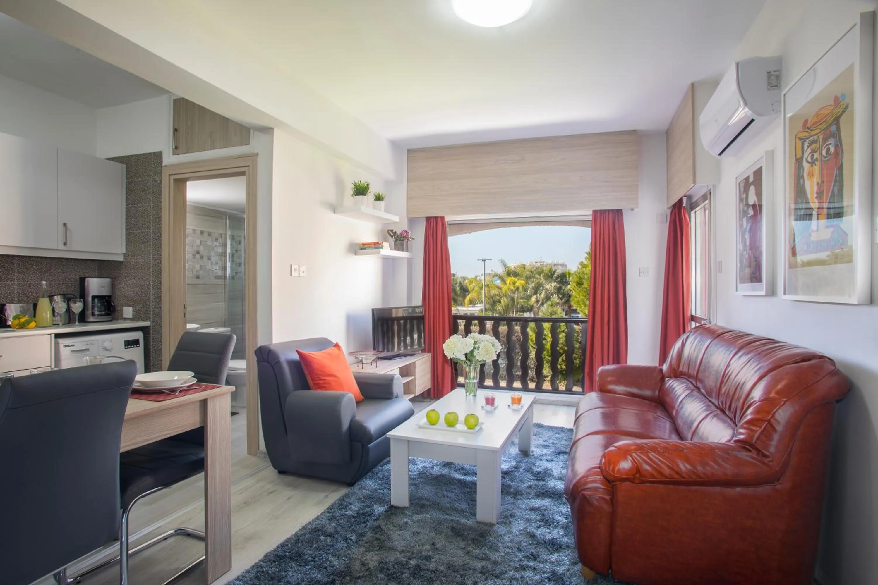 Castle Holiday Apartments