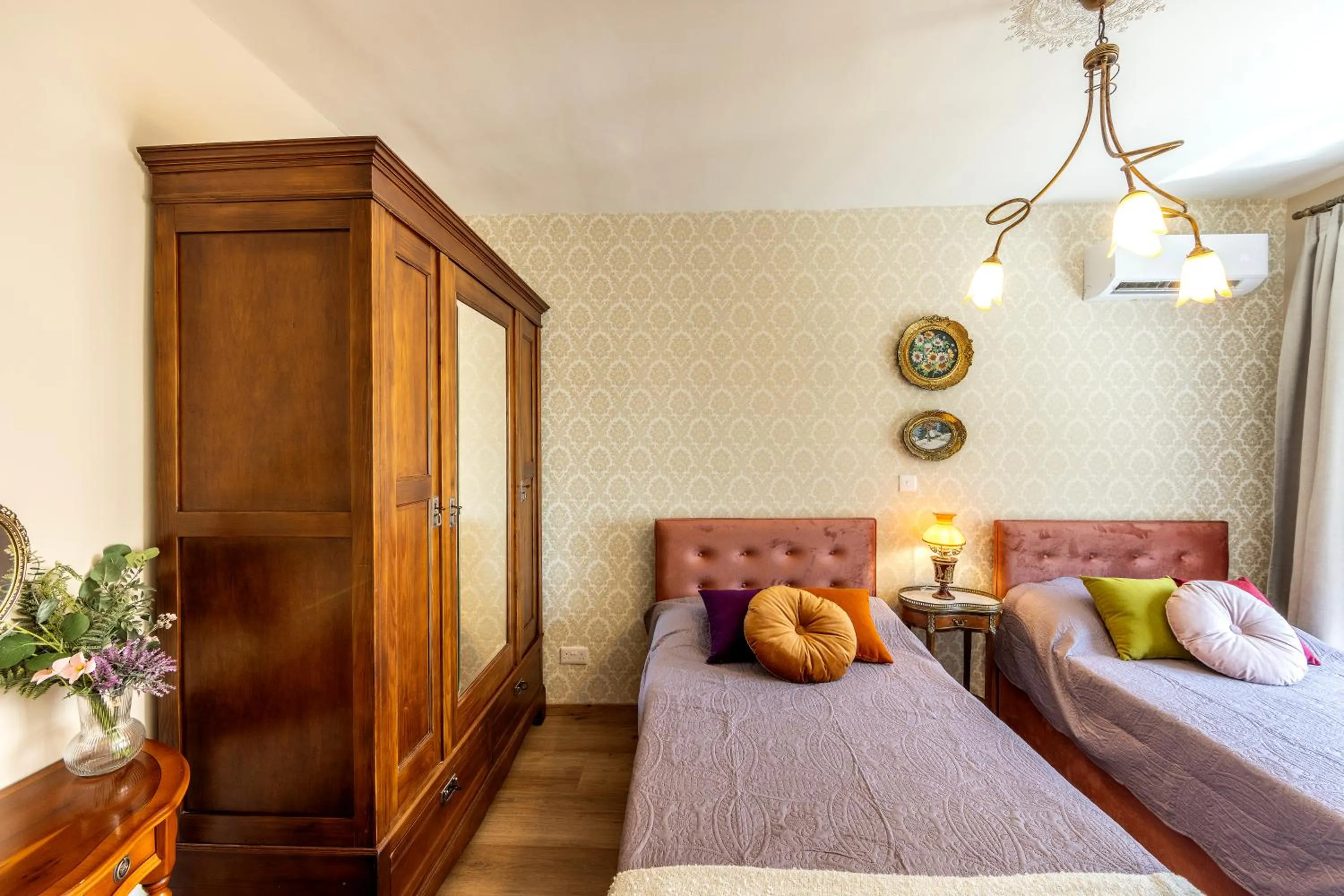 Bed in Castle Holiday Apartments