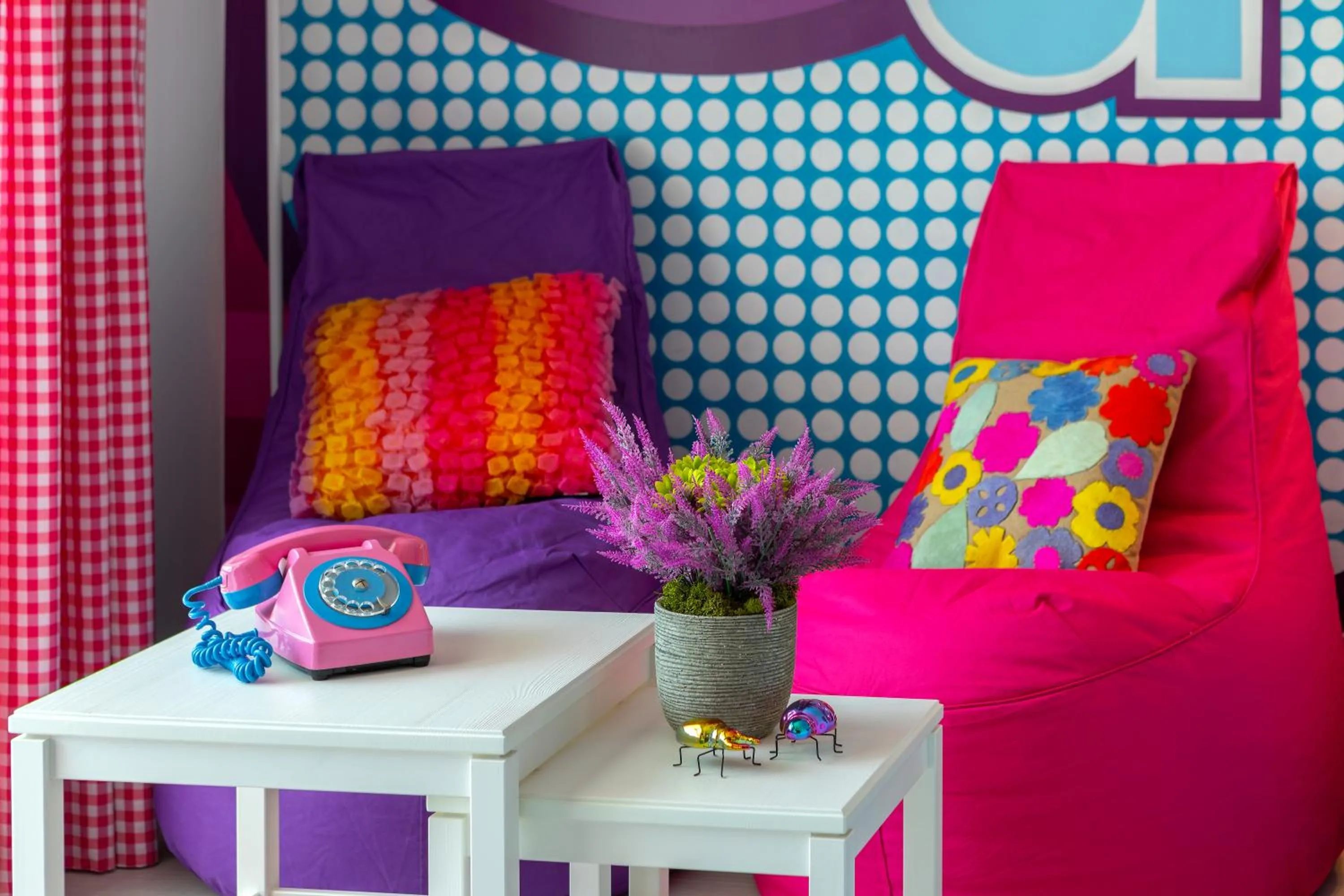 Seating area in Castle Holiday Apartments