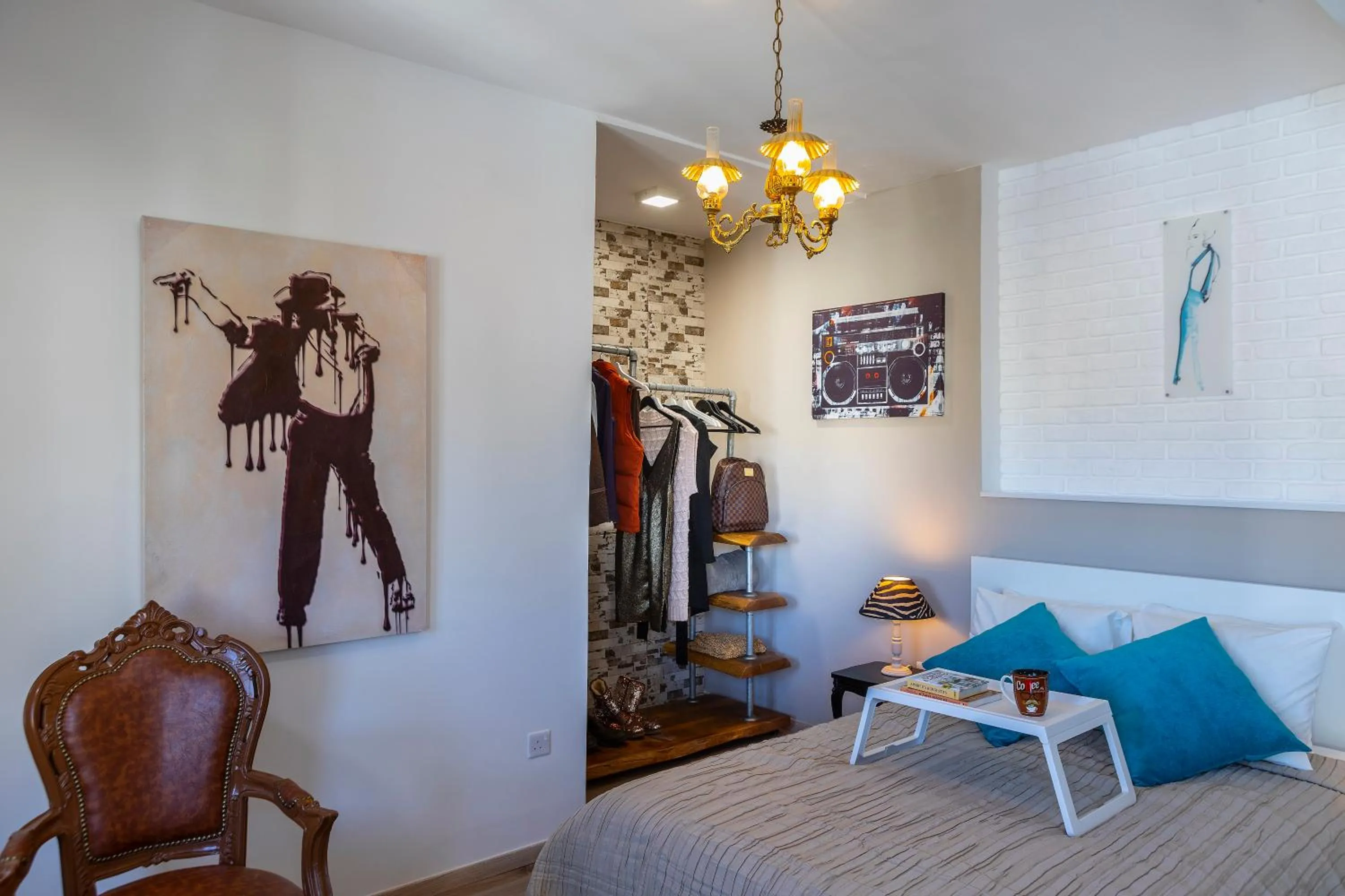 Bed in Castle Holiday Apartments