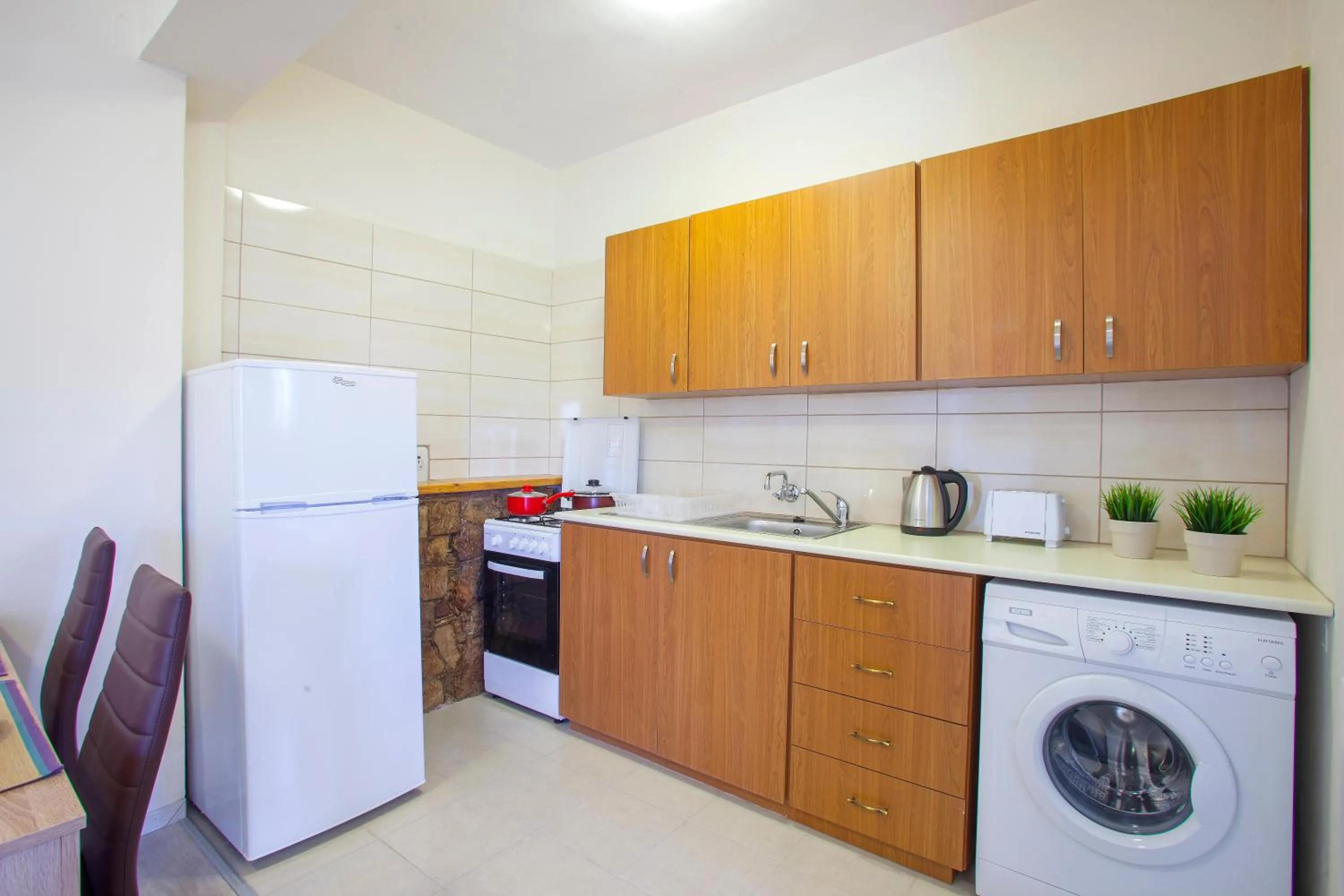 Kitchen or kitchenette in Castle Holiday Apartments