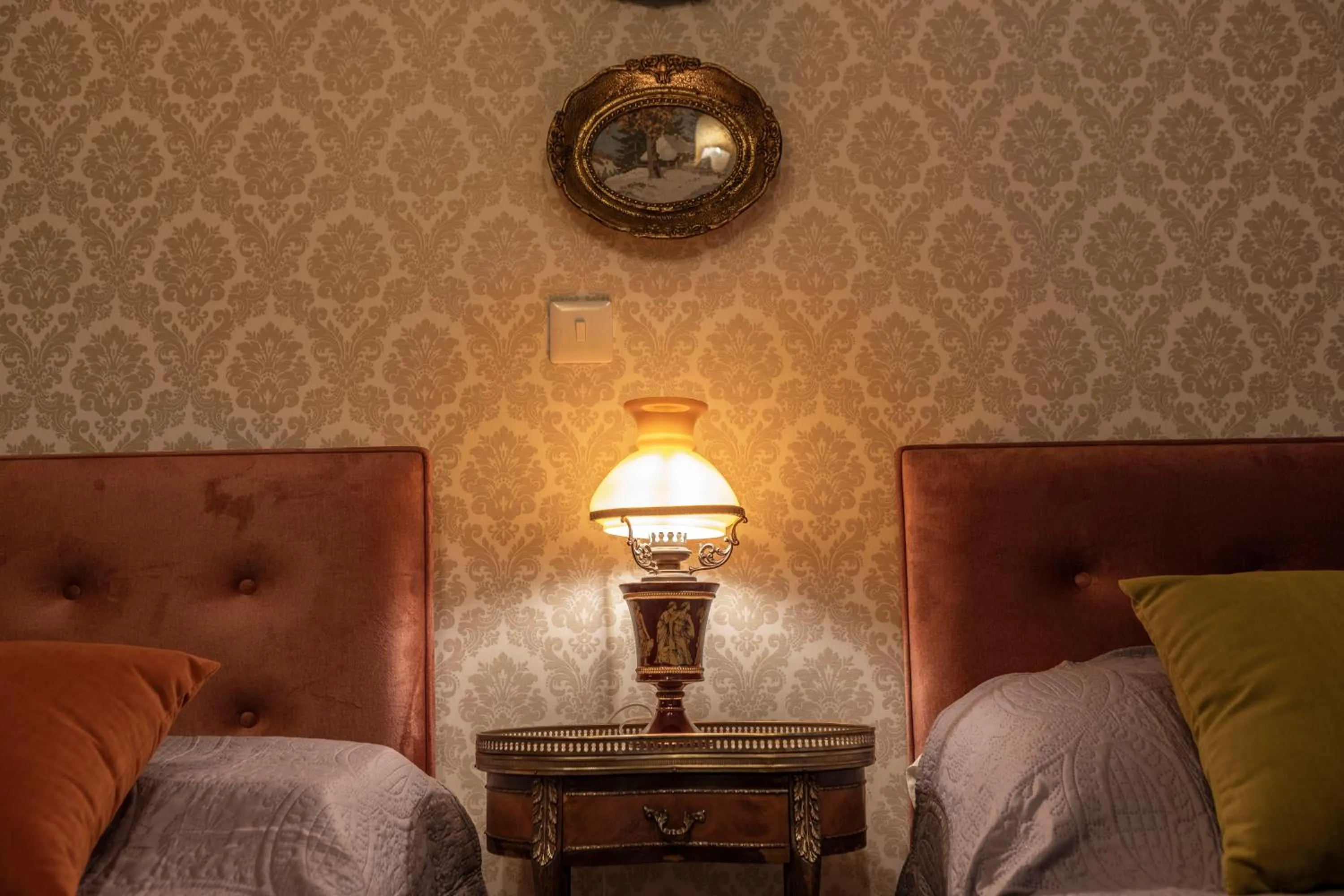 Bed in Castle Holiday Apartments