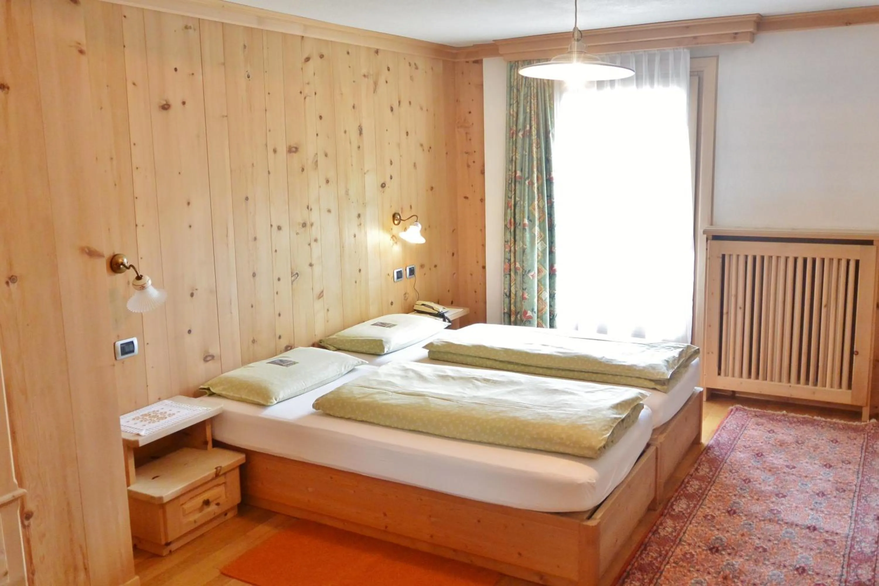 Bed in Hotel Garnì al Plan