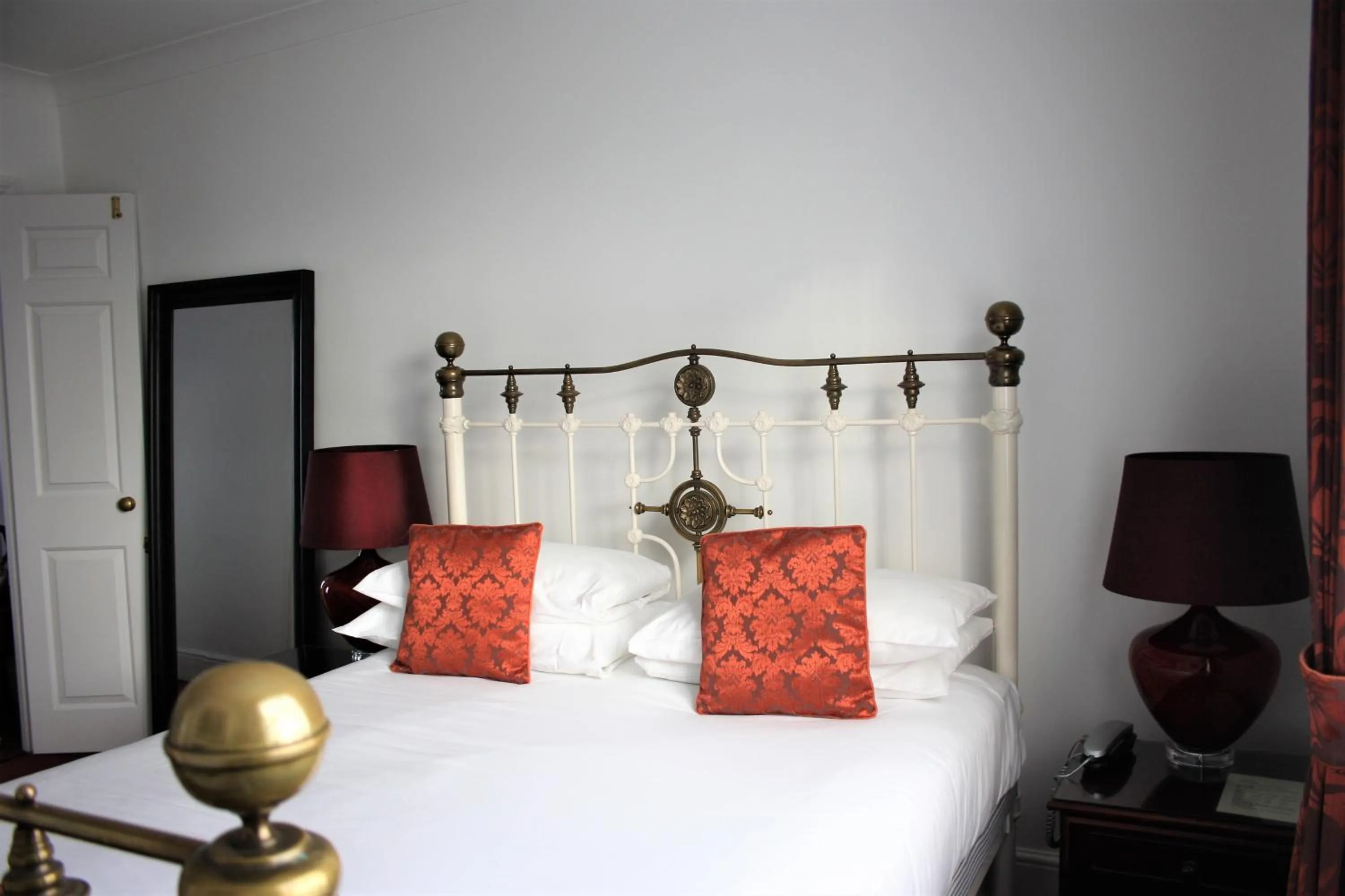 Bed in Thanington Hotel