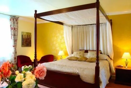 Bed in Thanington Hotel