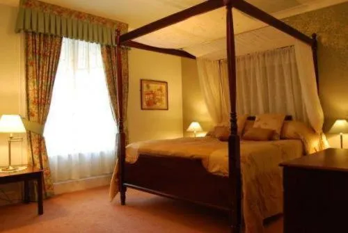 Bed in Thanington Hotel