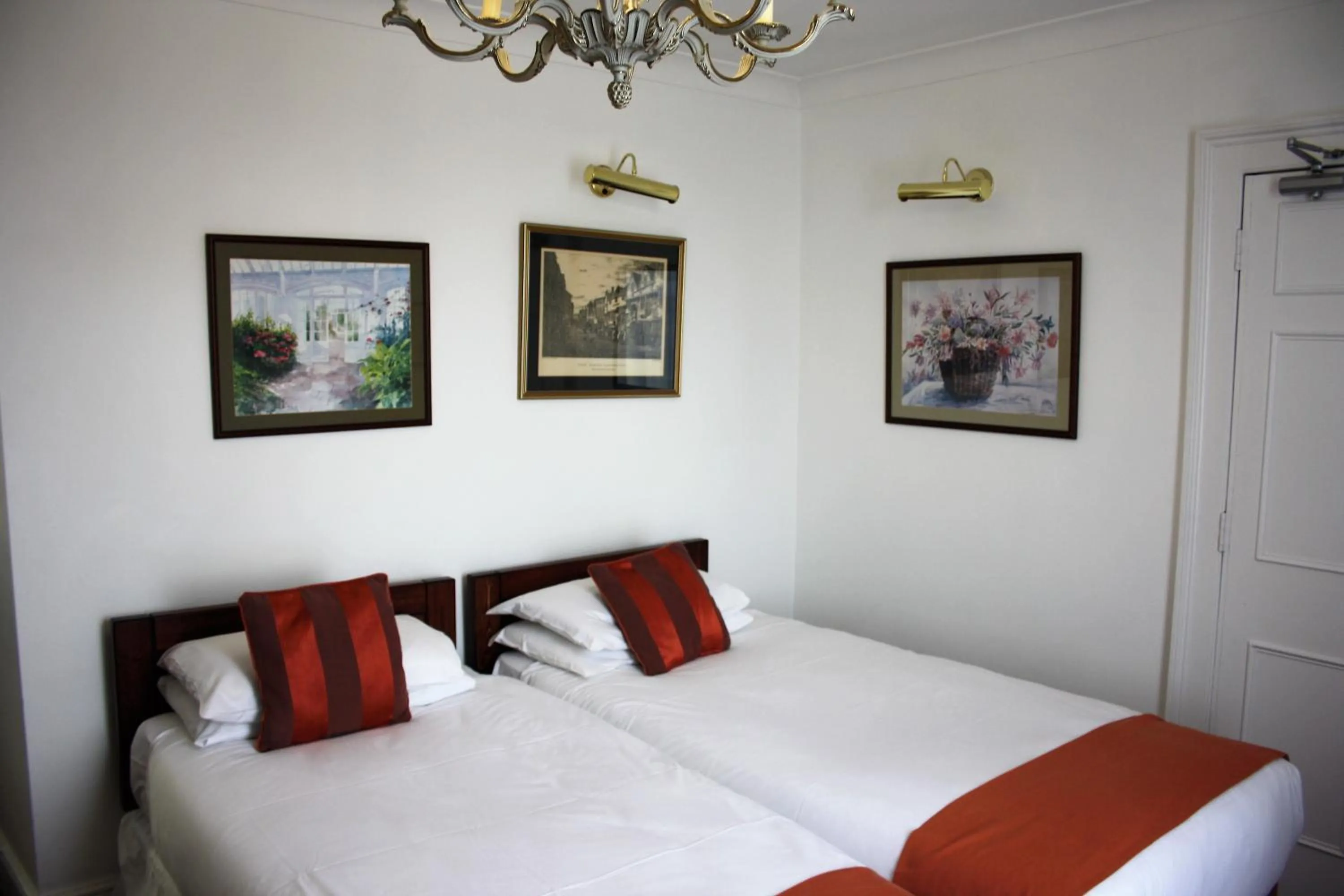 Bed in Thanington Hotel