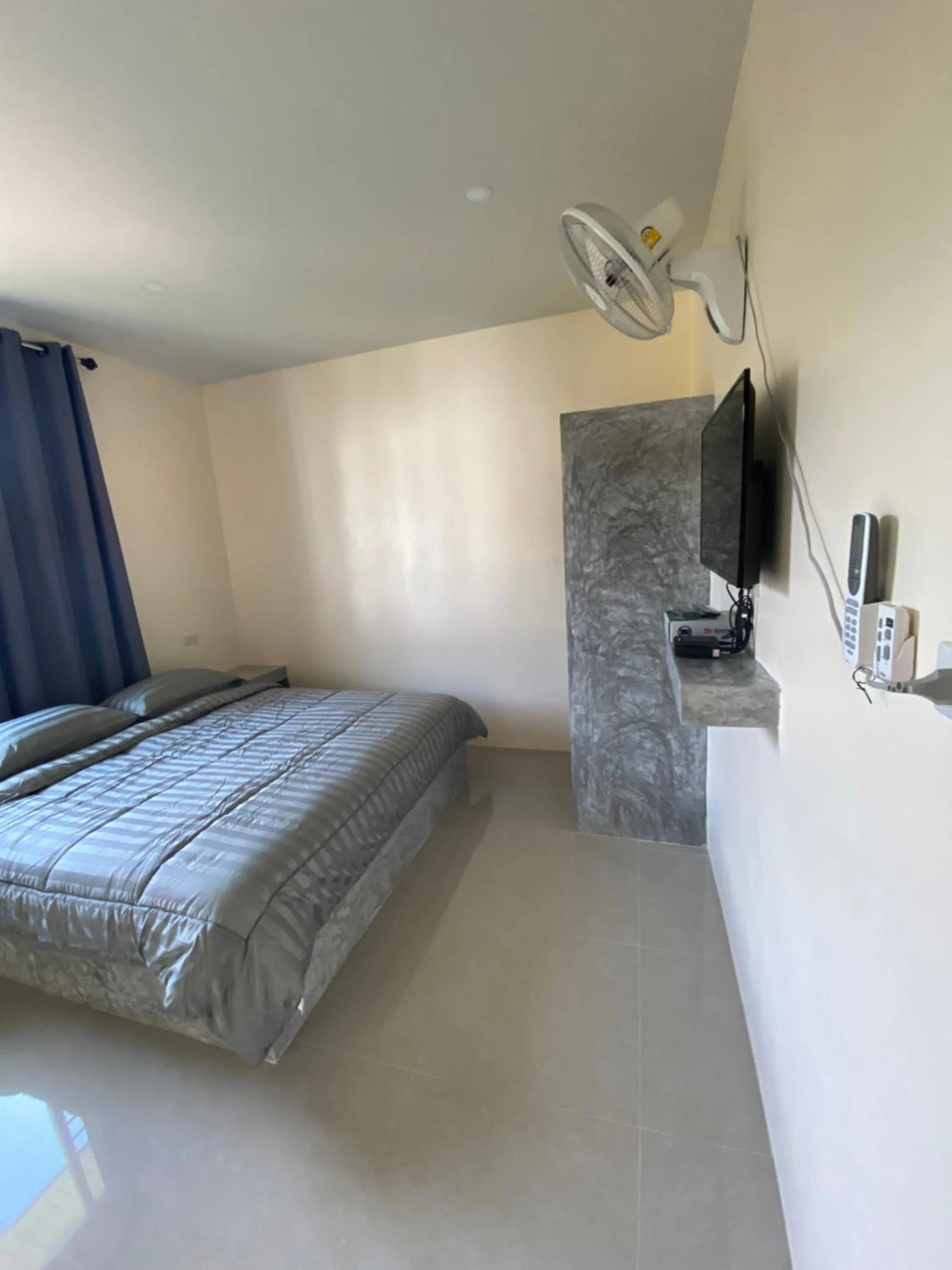 Photo of the whole room, Bed in Budchui Guesthouse