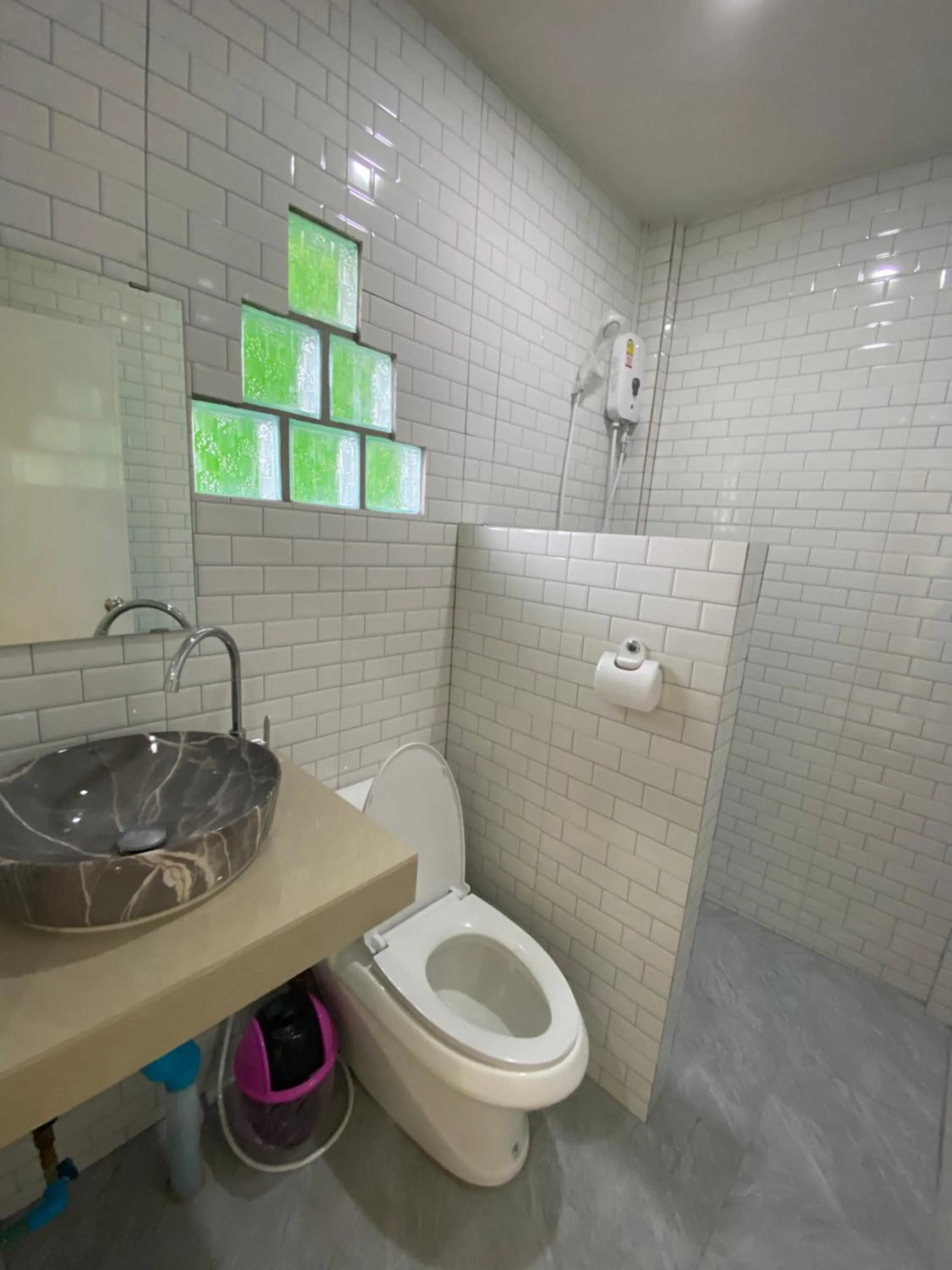 Bathroom in Budchui Guesthouse