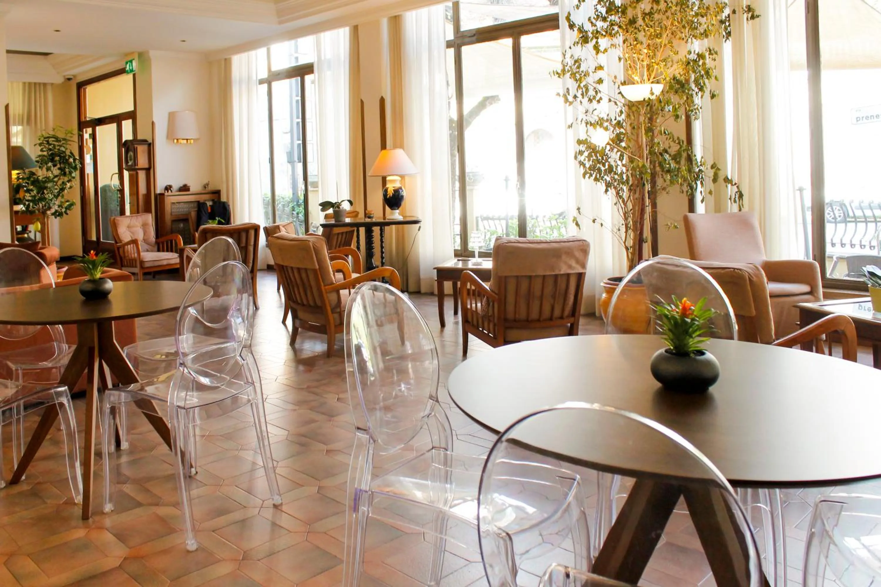 Communal lounge/ TV room in Hotel Delle Ortensie