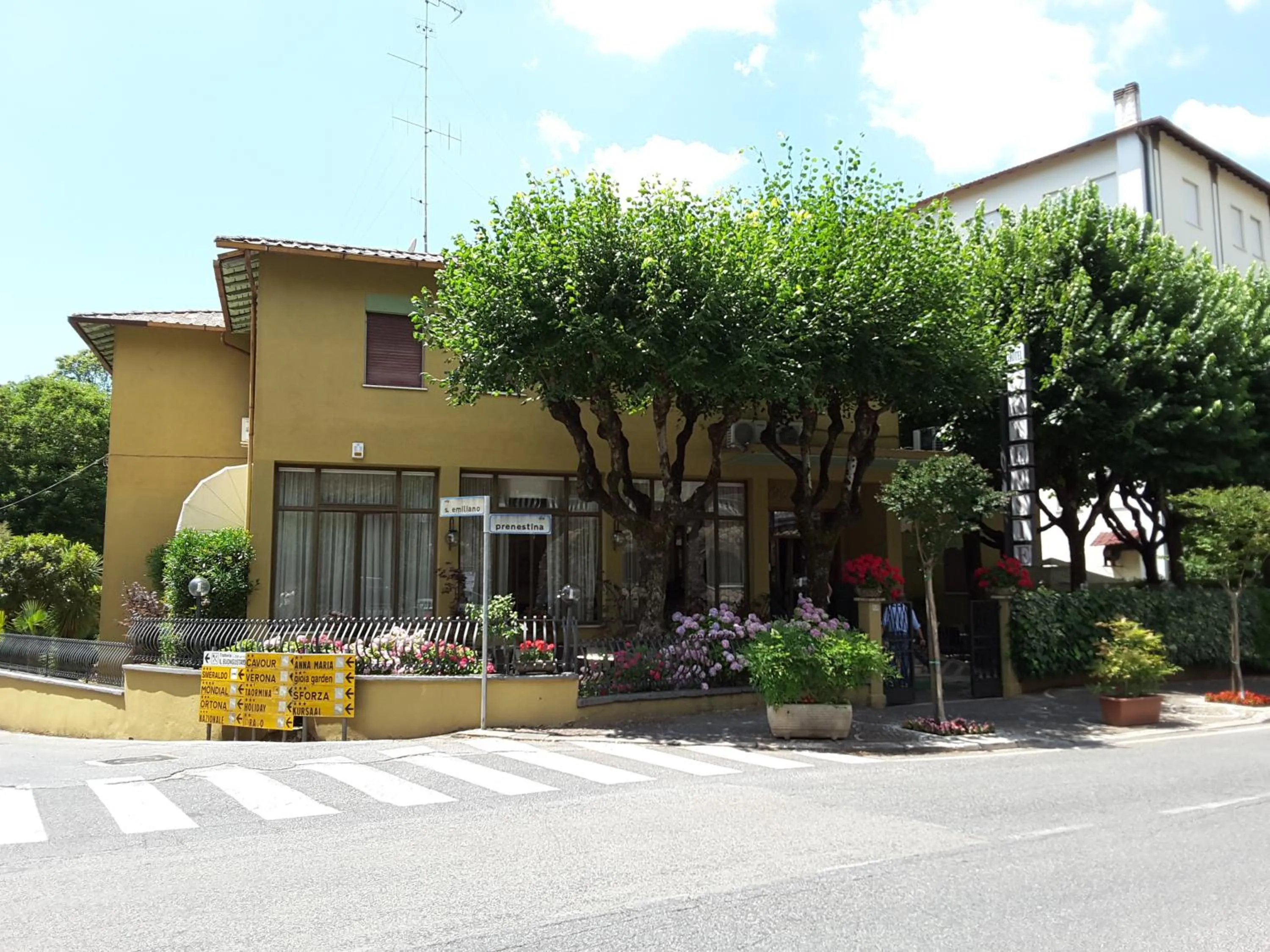 Facade/entrance in Hotel Delle Ortensie