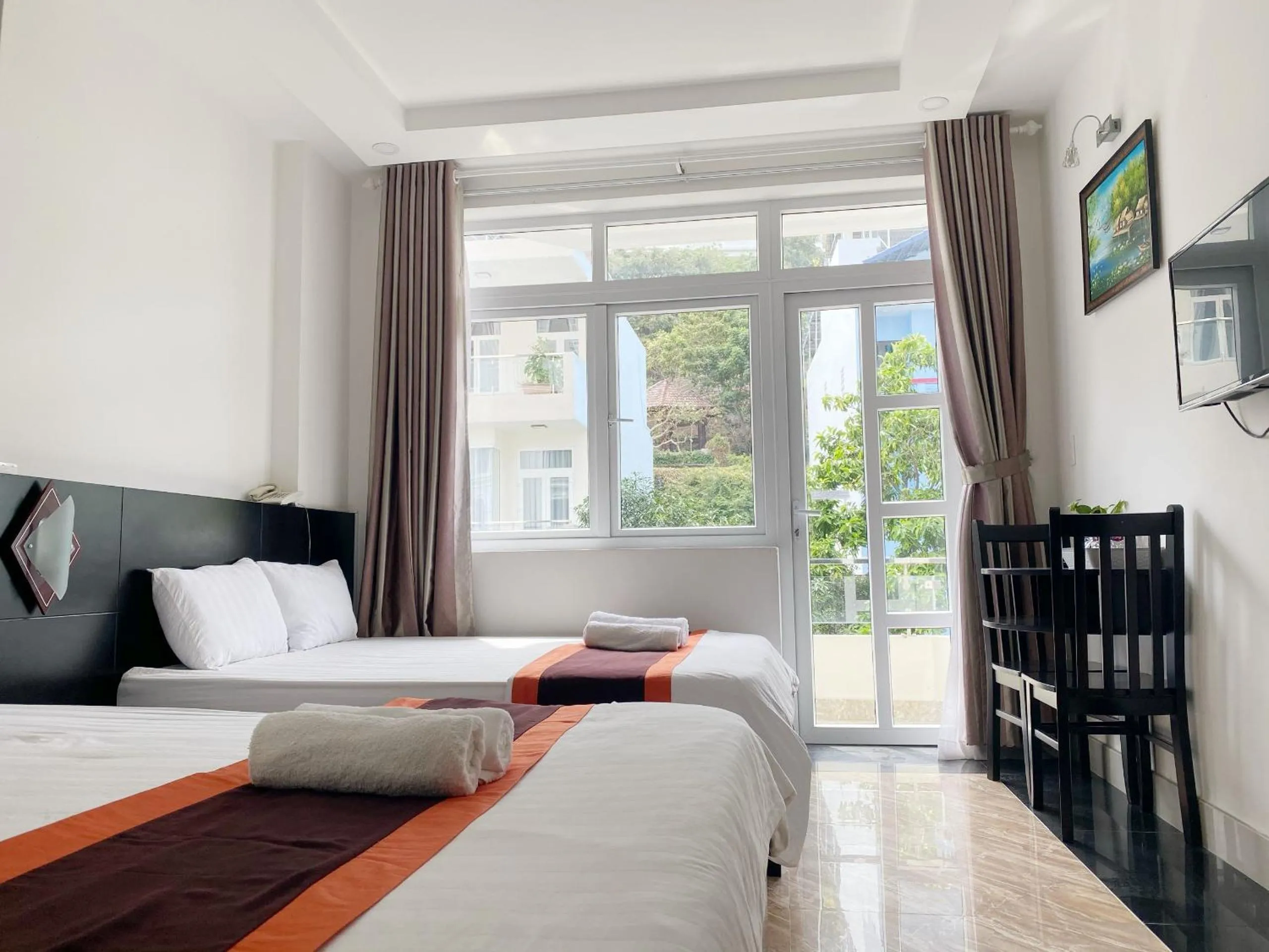 Bed in BH Residence Inn Hotel & Apartment