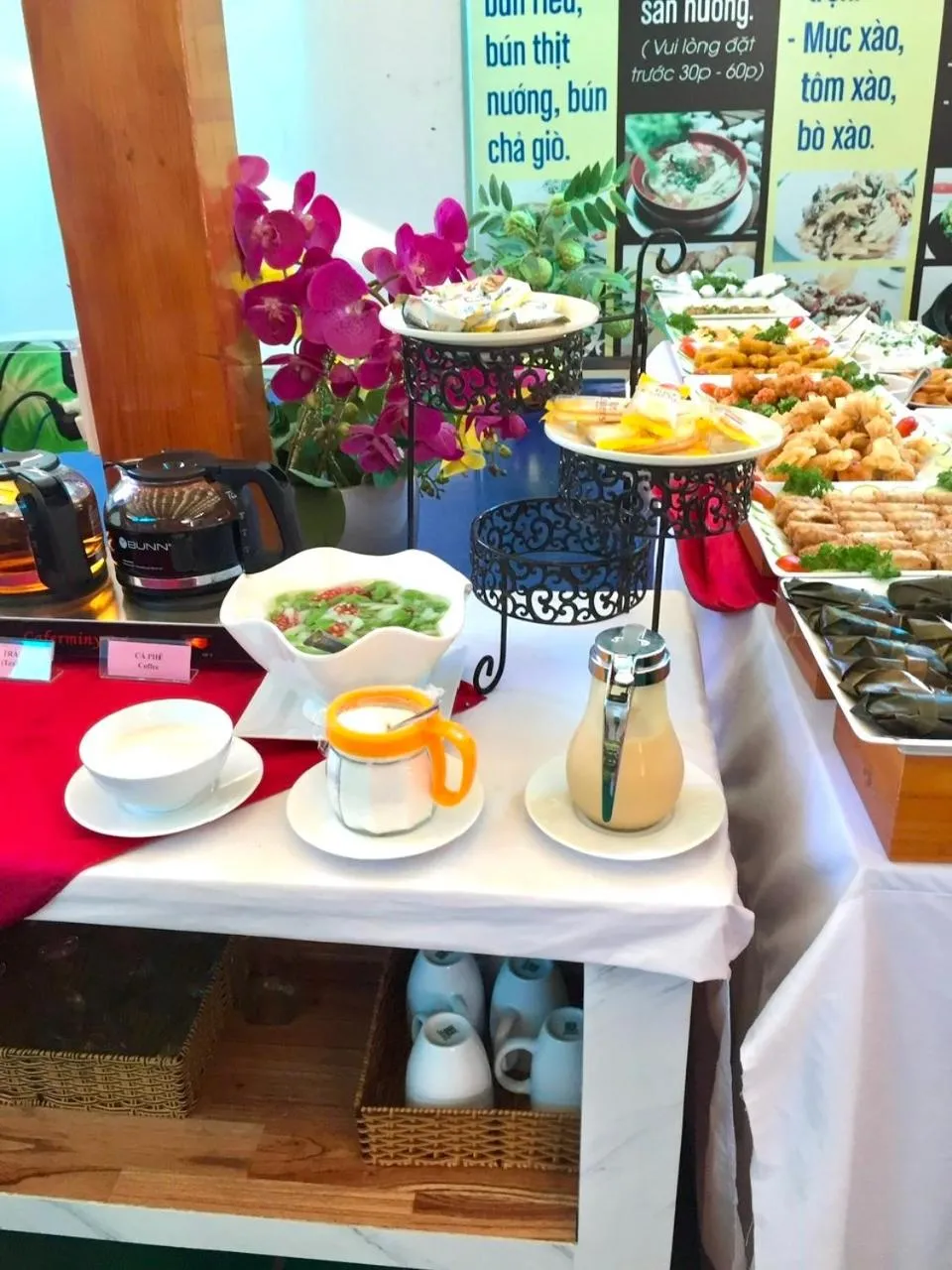 Restaurant/places to eat in BH Residence Inn Hotel & Apartment