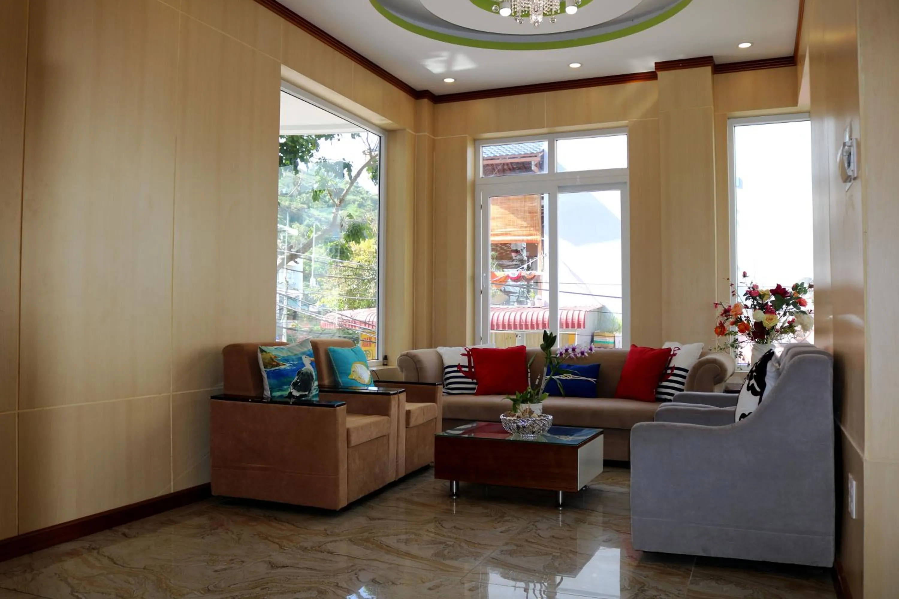 Communal lounge/ TV room in BH Residence Inn Hotel & Apartment