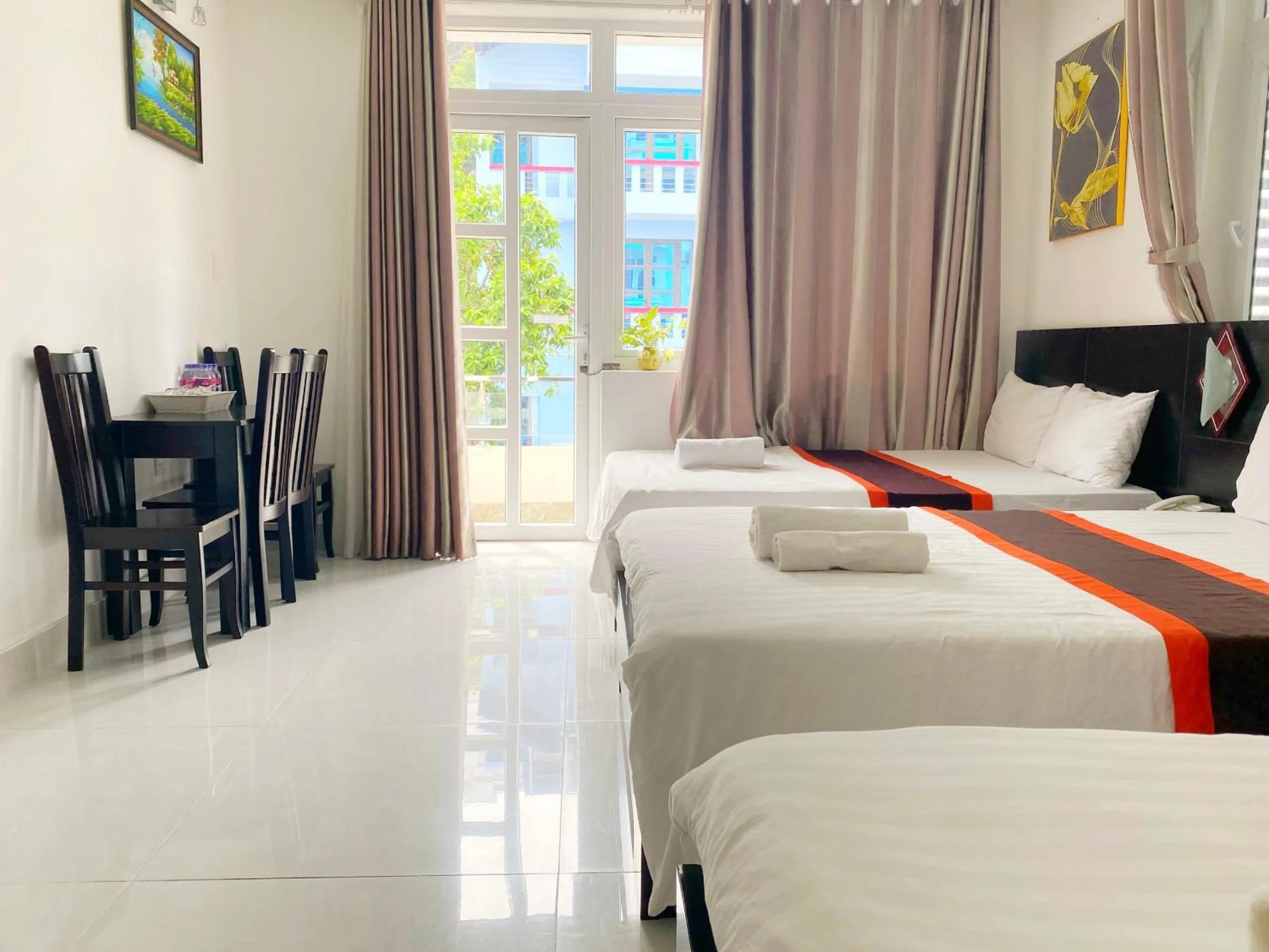 Bed in BH Residence Inn Hotel & Apartment