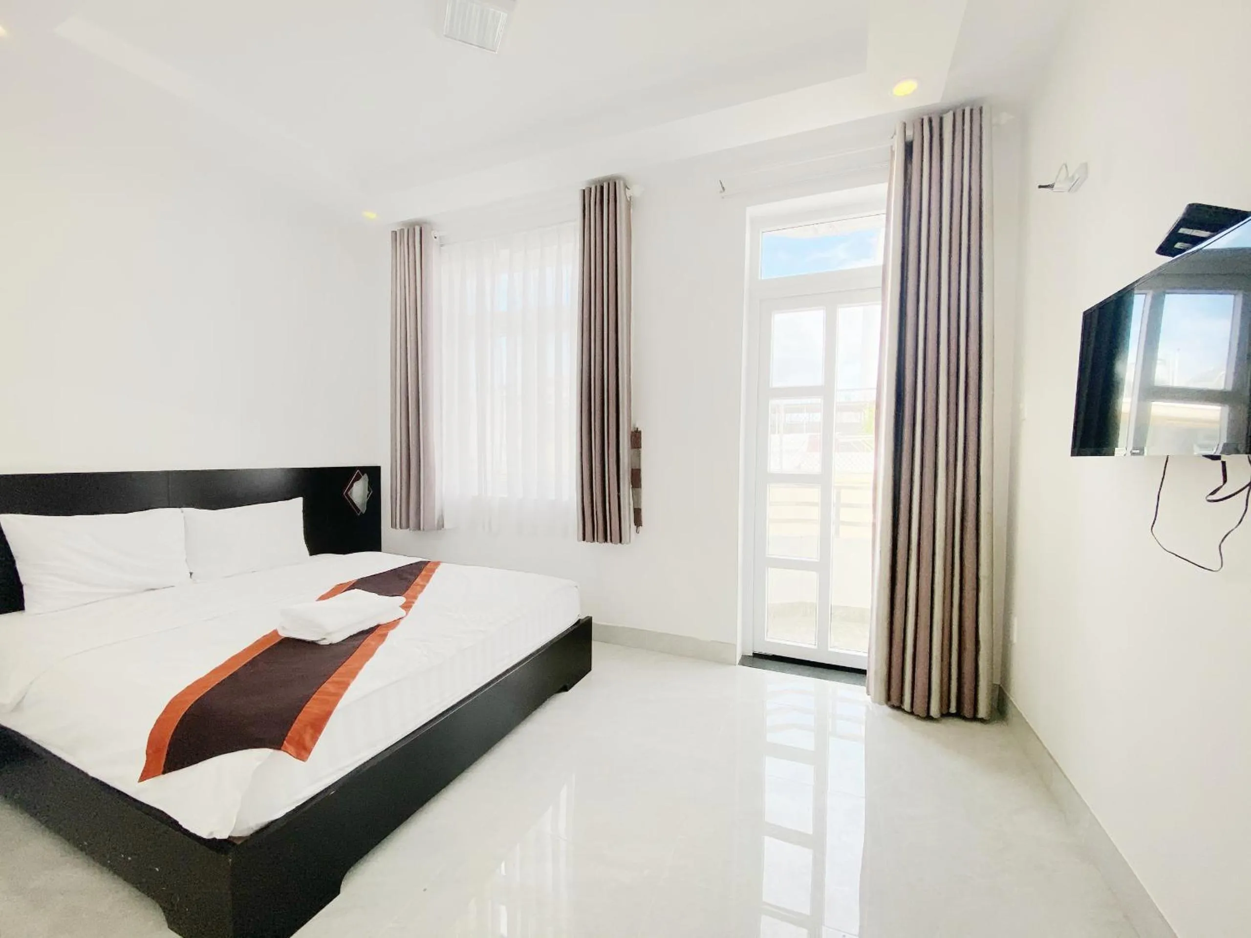 Bed in BH Residence Inn Hotel & Apartment