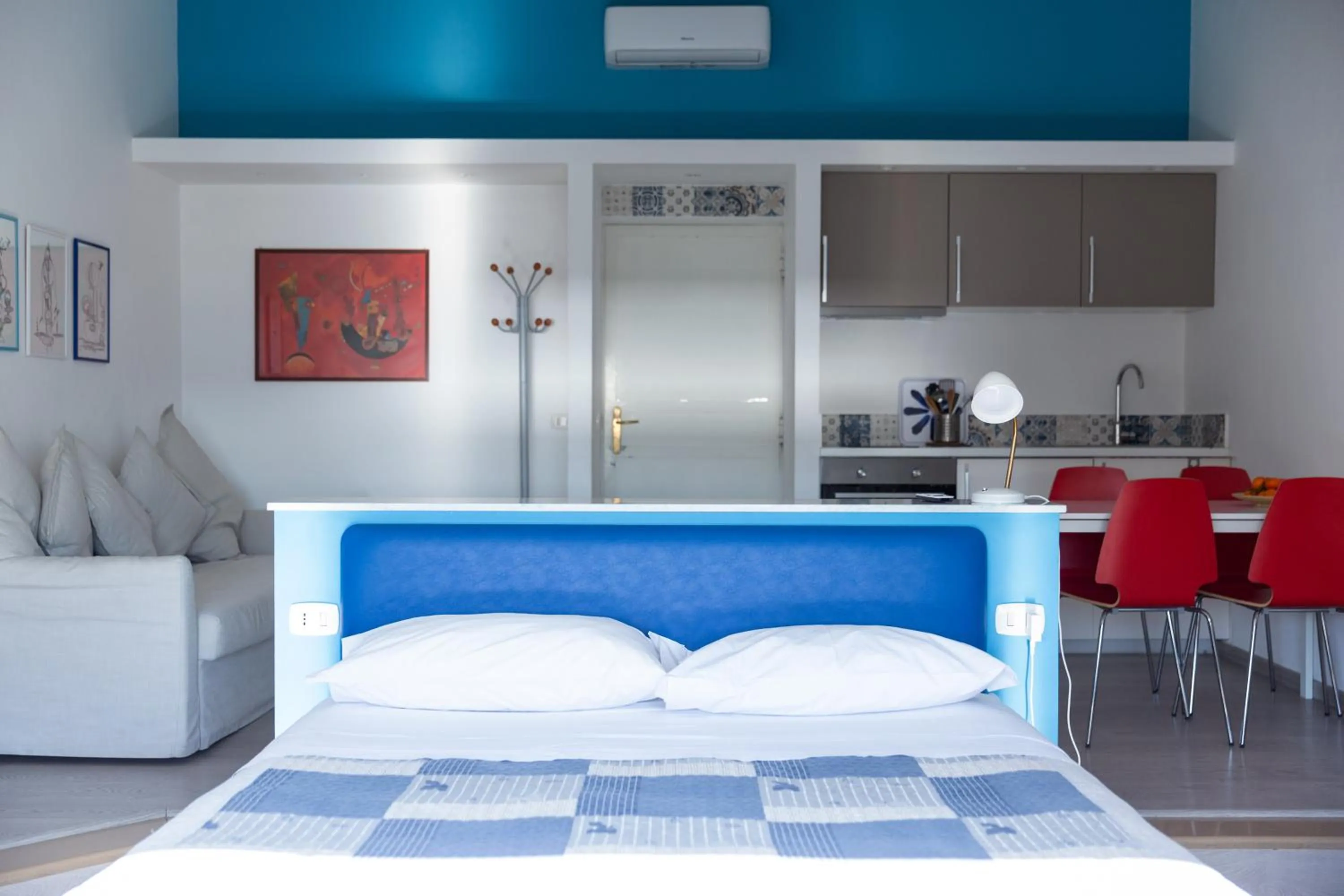 View (from property/room), Bed in B&B Palazzo Mirelli