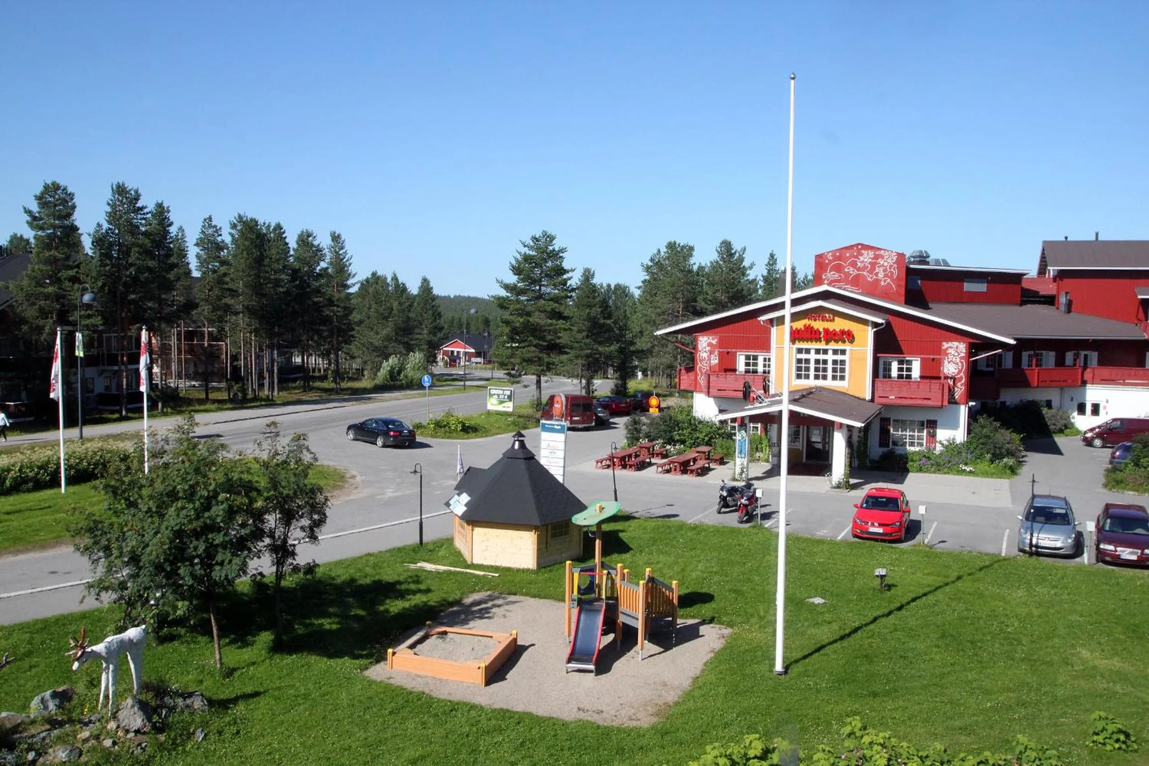 Facade/entrance in Hotel Hullu Poro