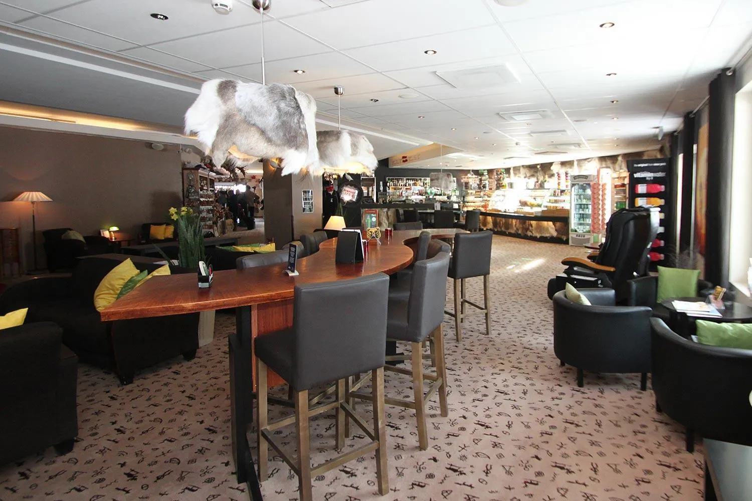 Lounge or bar in Hotel Hullu Poro