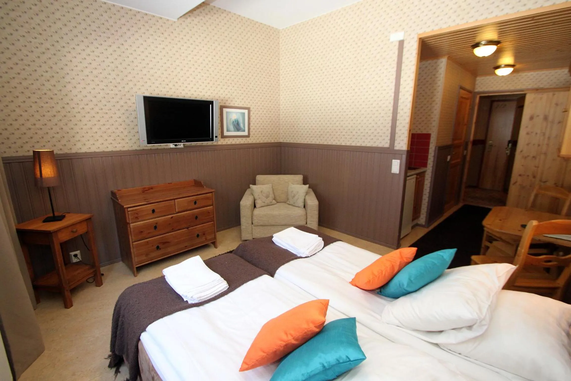 Photo of the whole room, Bed in Hotel Hullu Poro