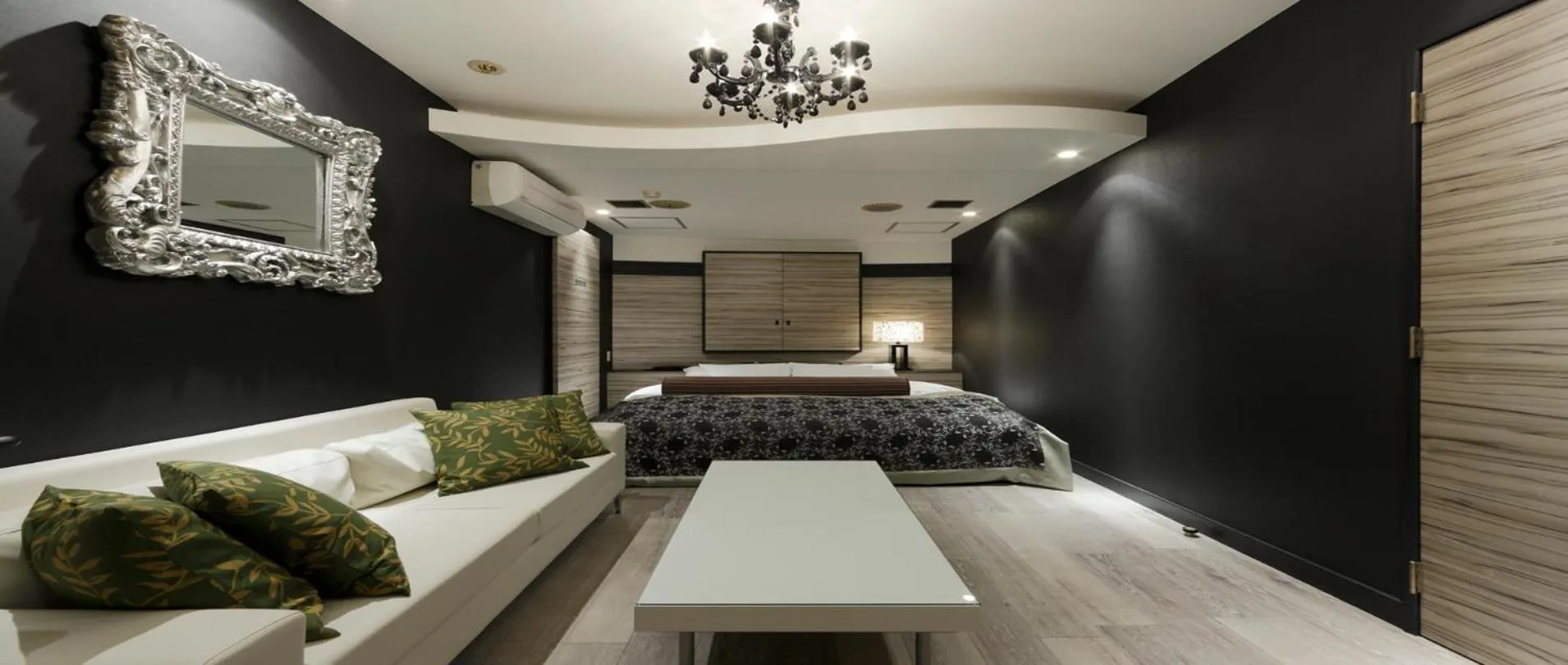 Photo of the whole room in Hotel VARKIN