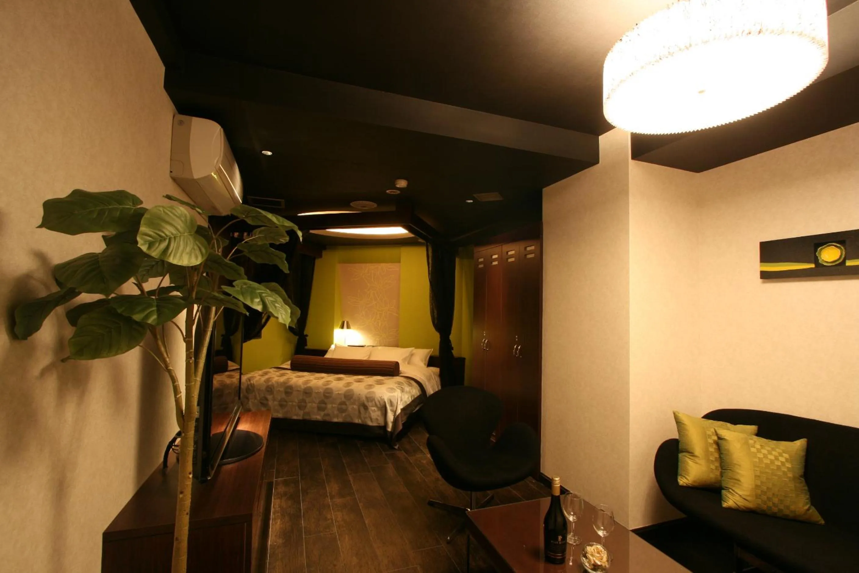 Photo of the whole room, Bed in Hotel VARKIN