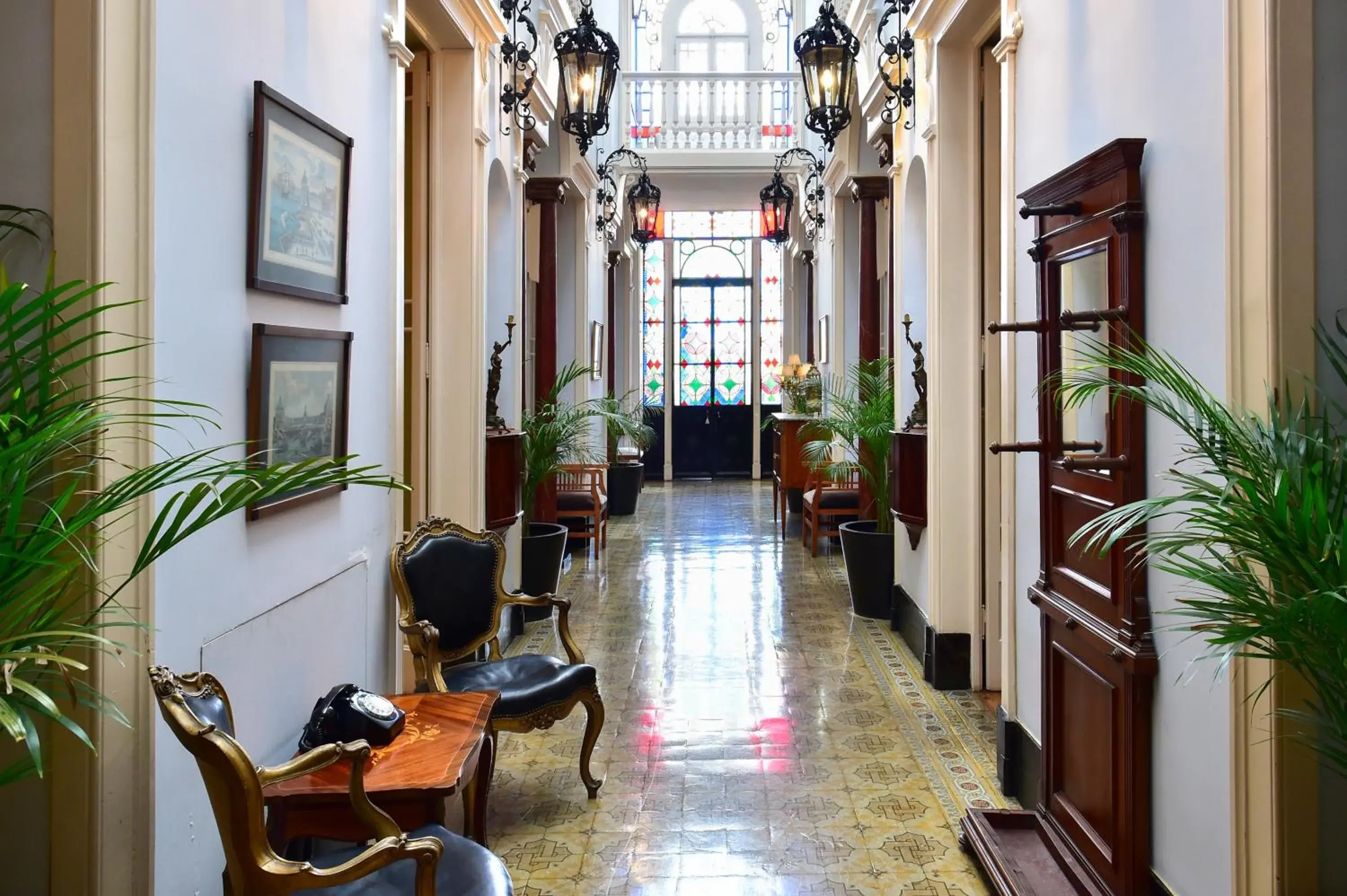 Lobby or reception in Palacete Chafariz Del Rei - by Unlock Hotels Lobby or reception in Palacete Chafariz Del Rei - by Unlock Hotels