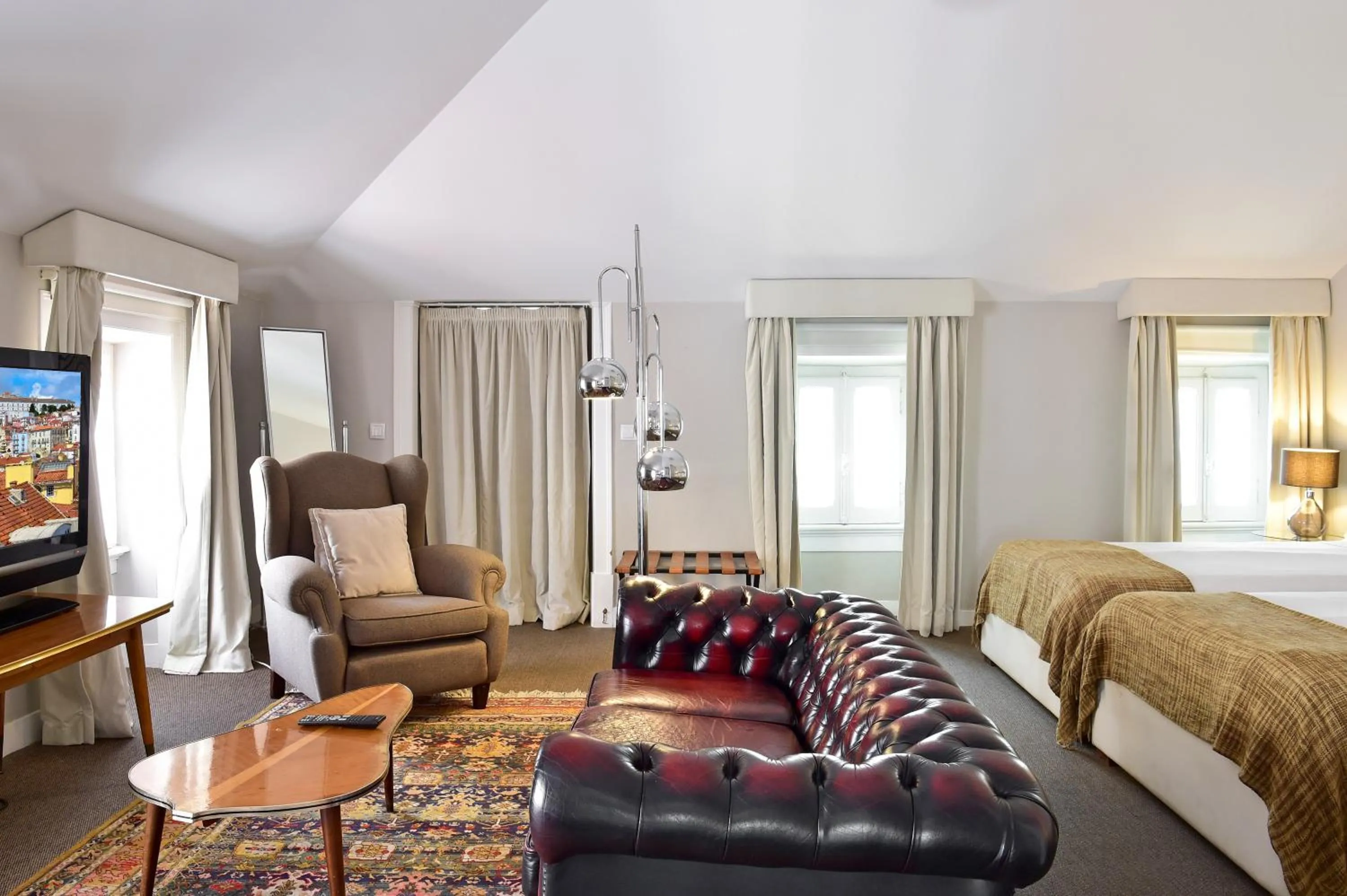 Living room, Bed in Palacete Chafariz Del Rei - by Unlock Hotels