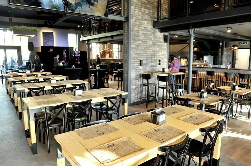 Restaurant/places to eat in Hotel Browar Wiatr