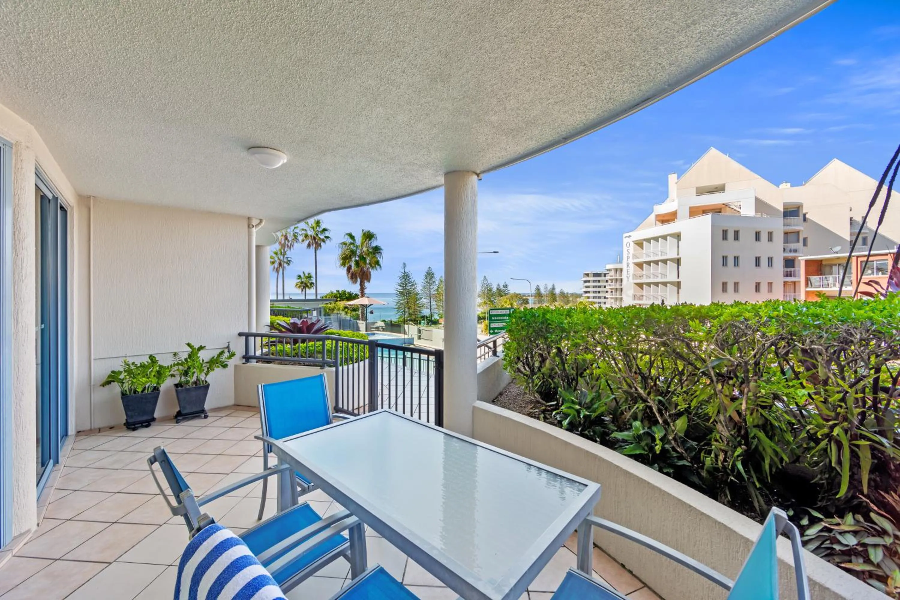 Balcony/Terrace in Alexandra on the Pacific