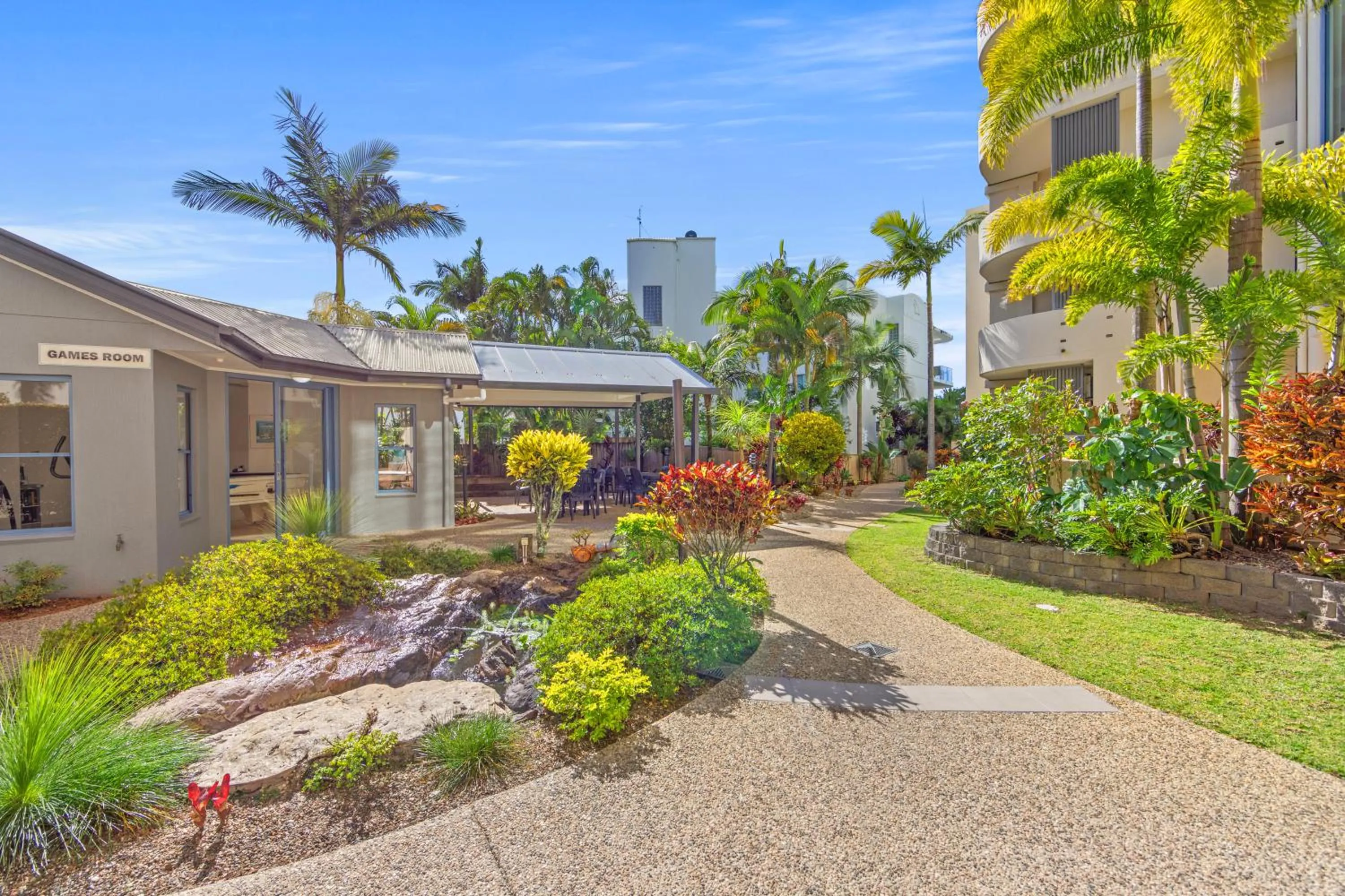 Garden in Alexandra on the Pacific