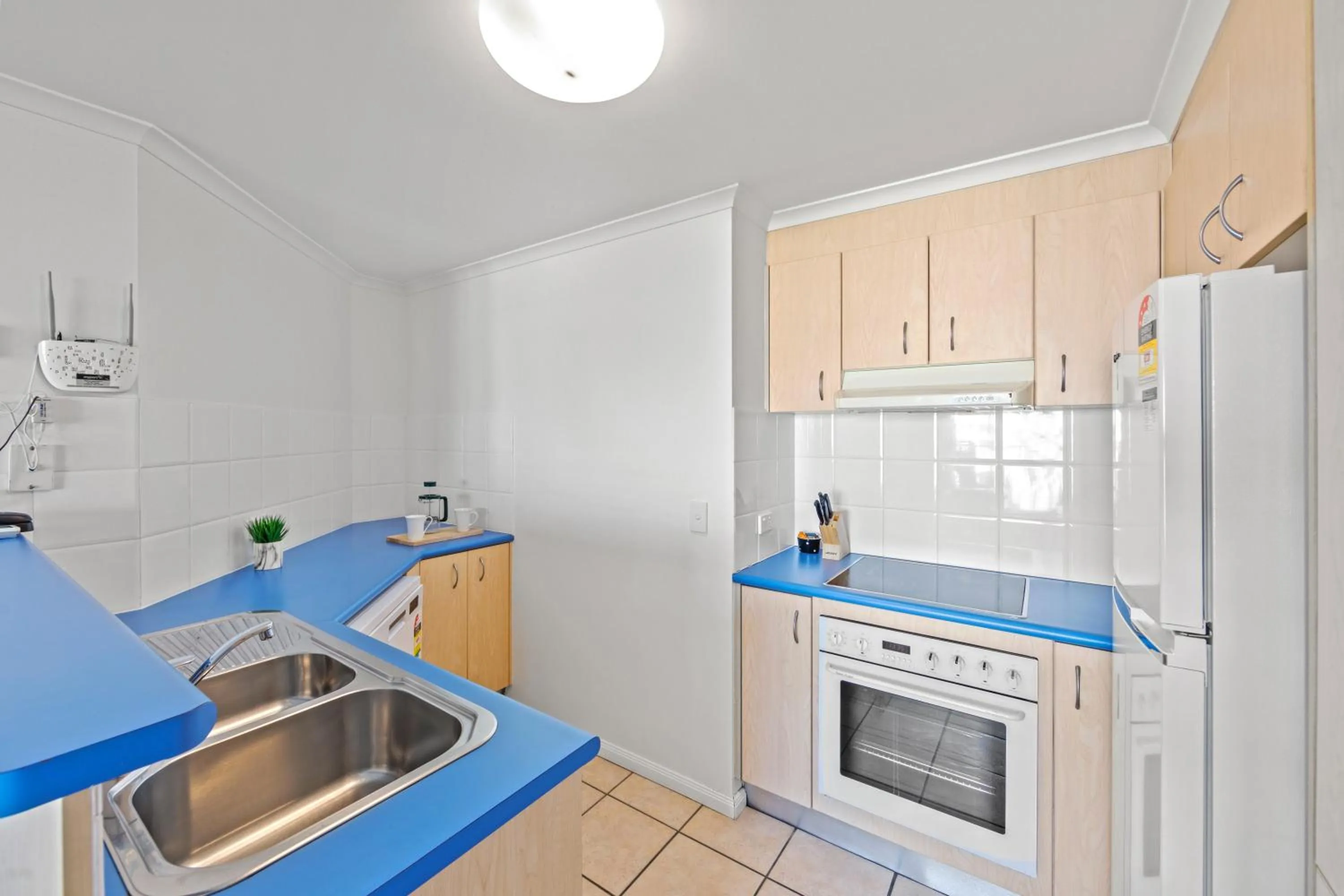 kitchen in Alexandra on the Pacific