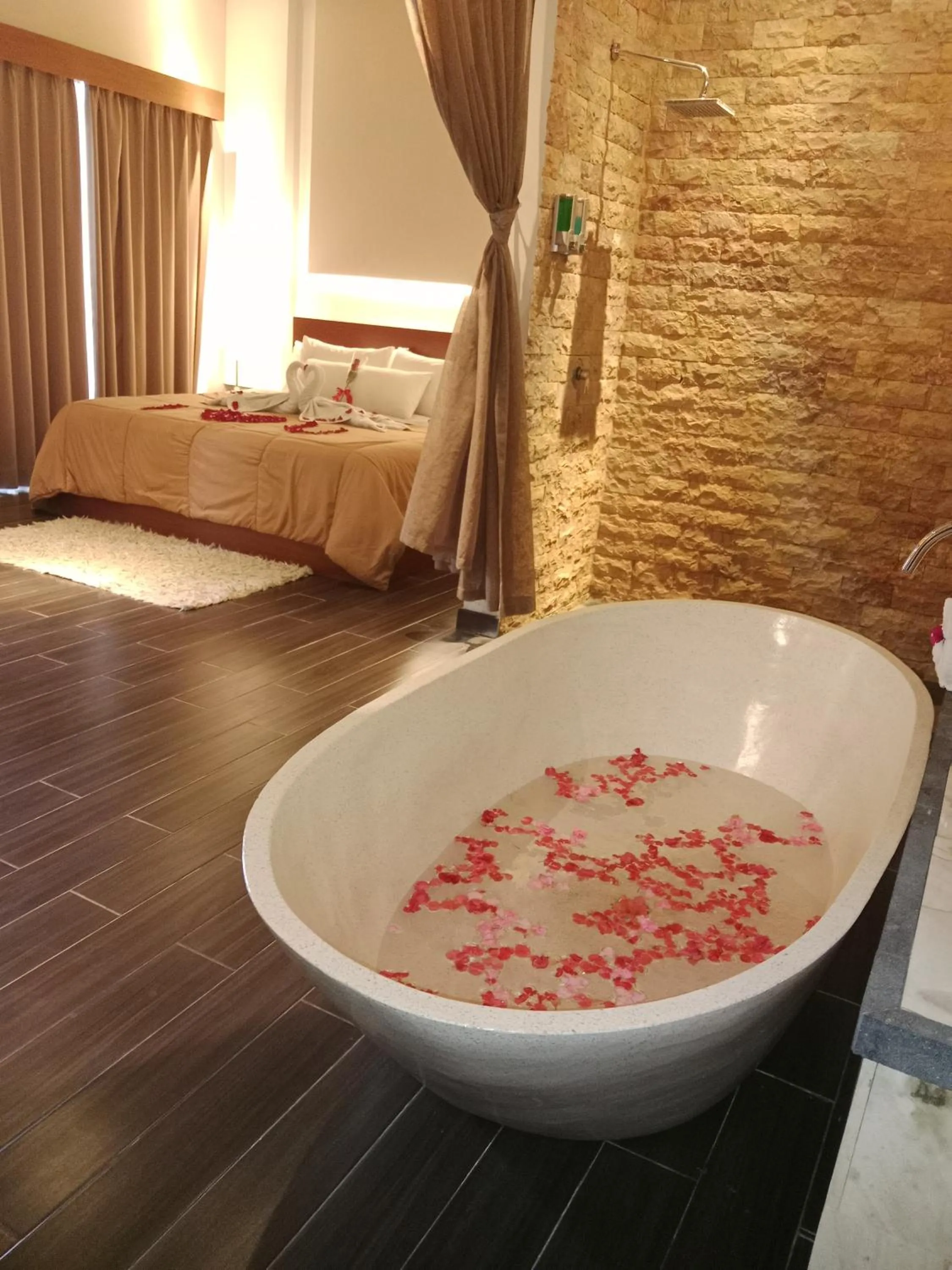 Toilet, Bed in Muaya Villa