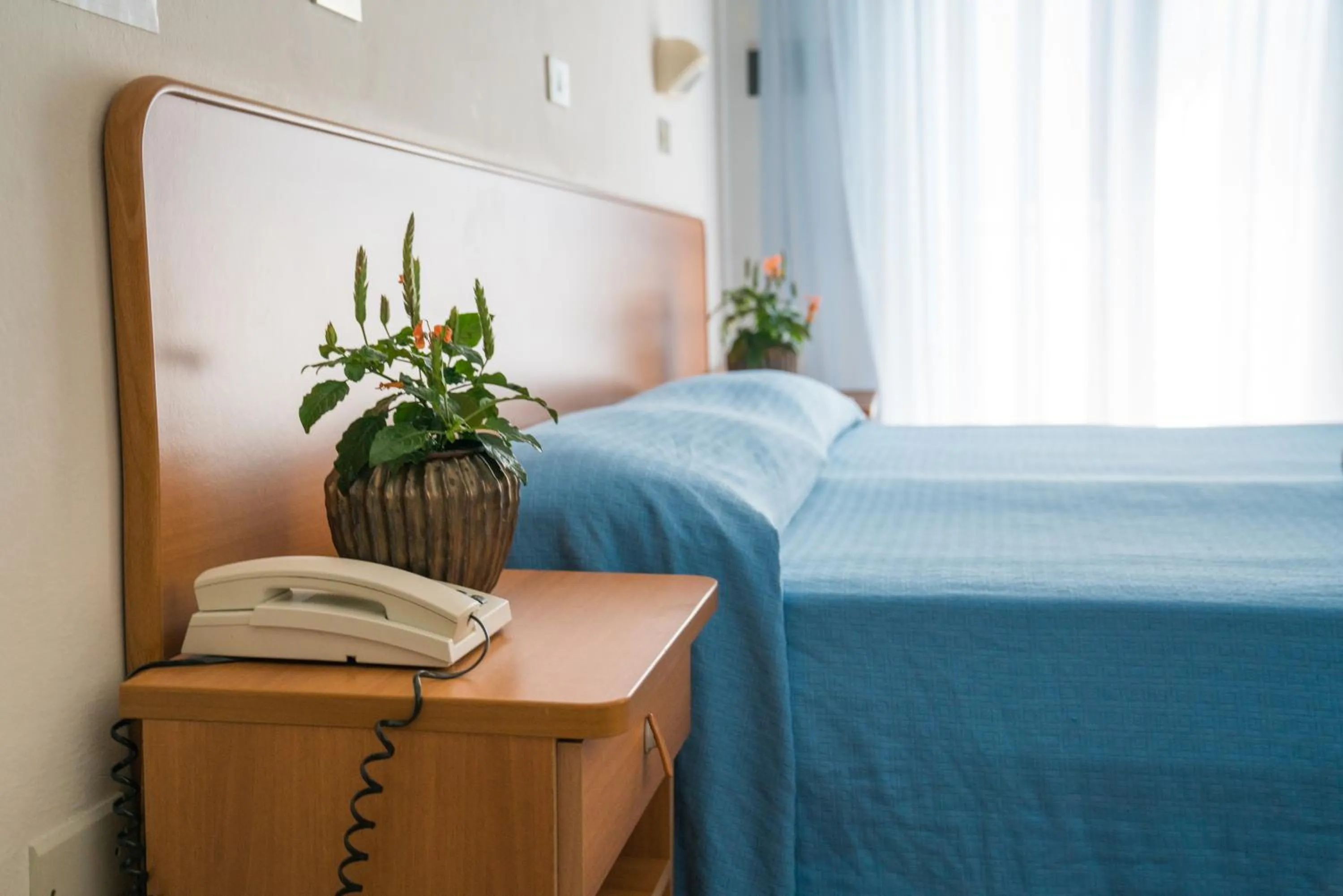 Bedroom, Bed in Hotel Singapore