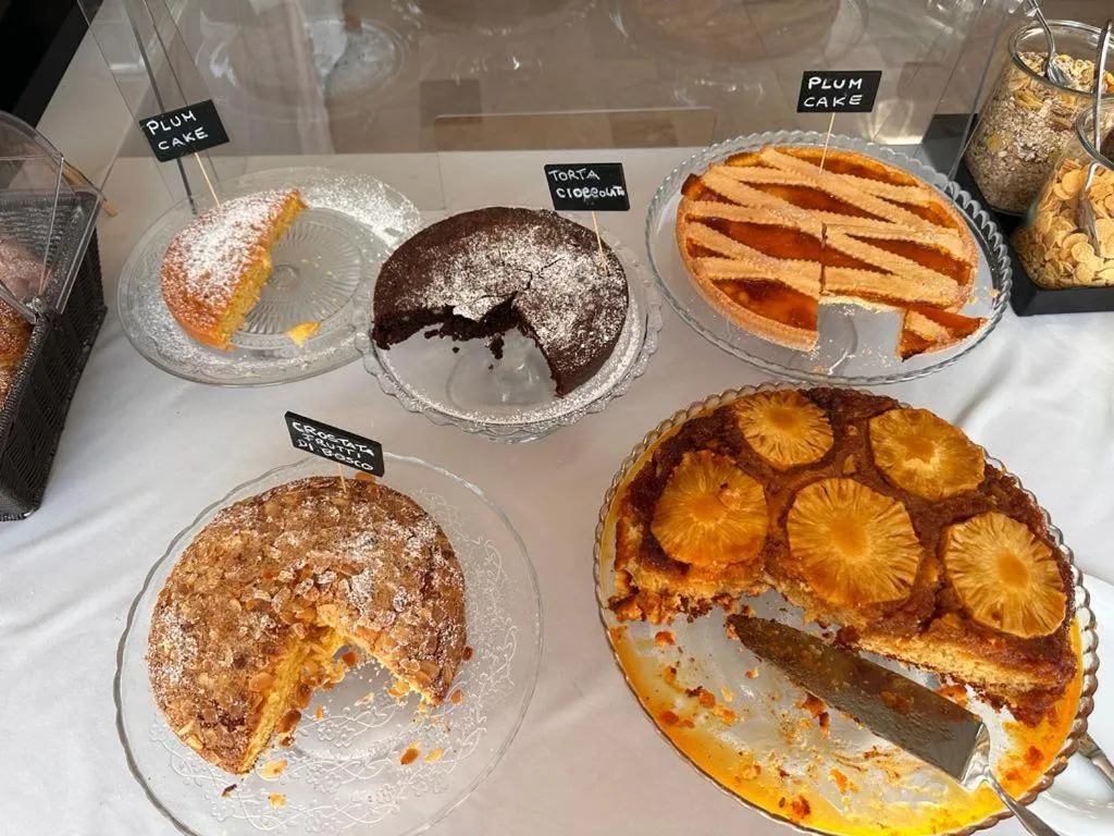 Breakfast in Hotel Singapore