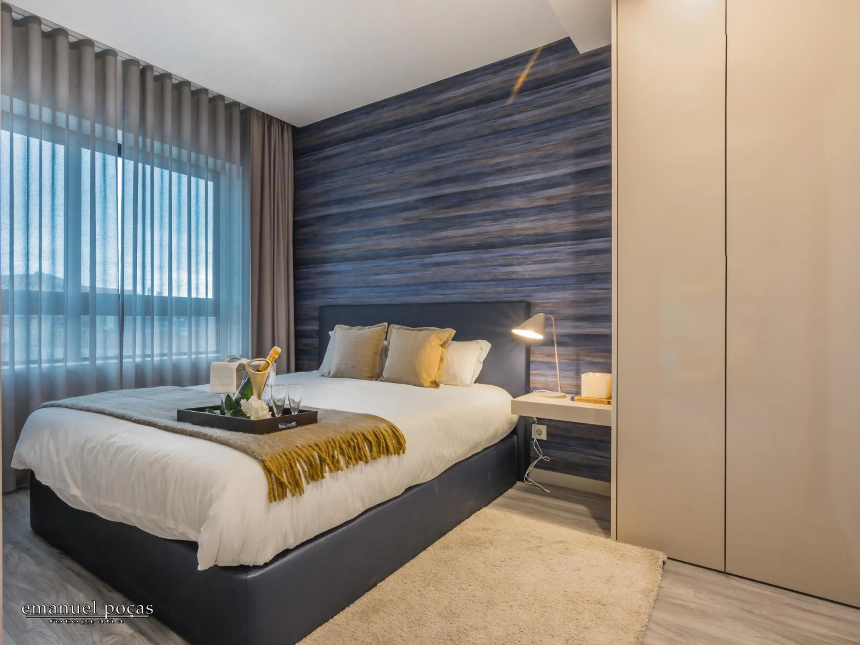 Bedroom, Bed in Passos Manuel by Innapartments