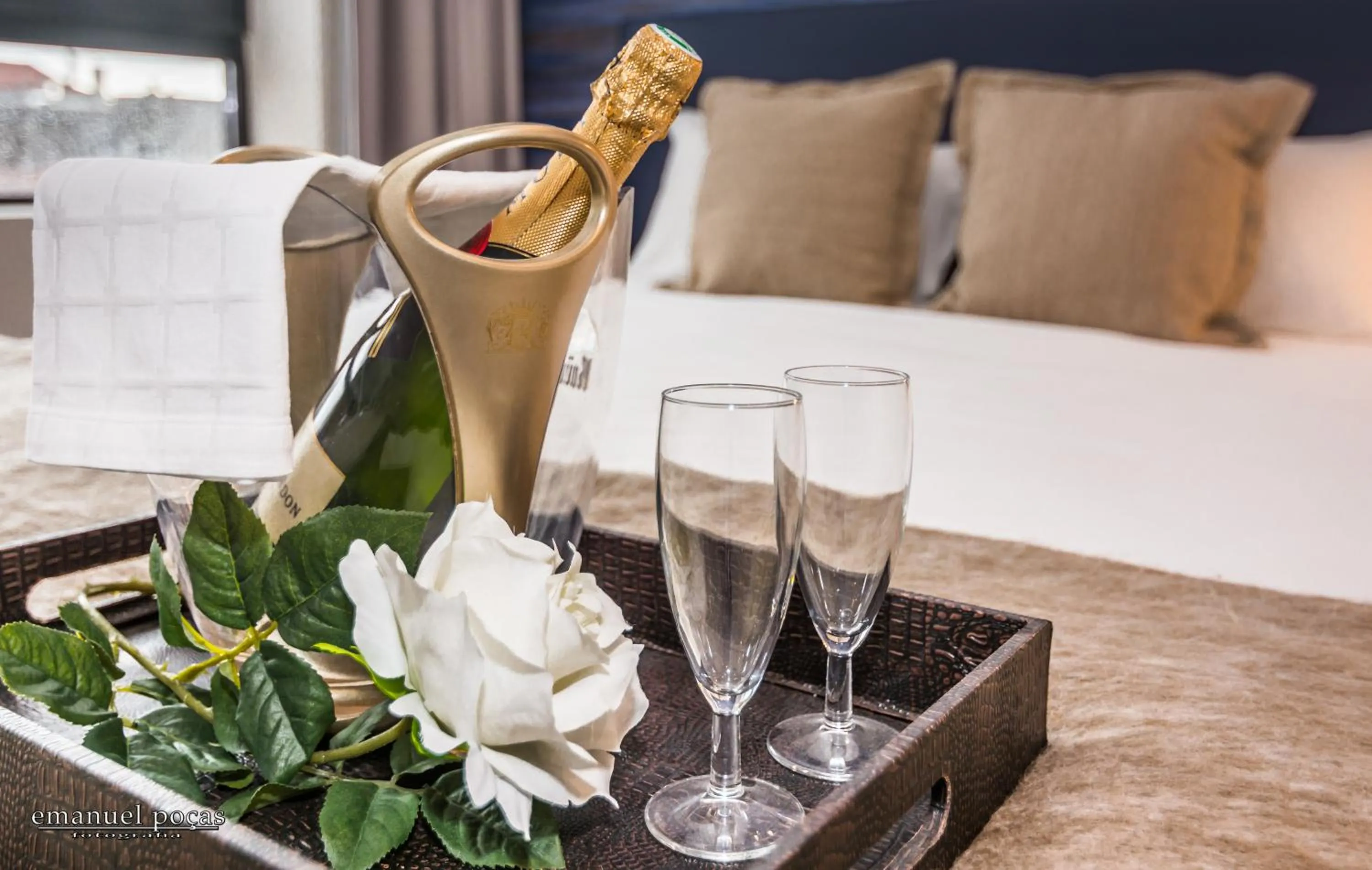 Decorative detail in Passos Manuel by Innapartments