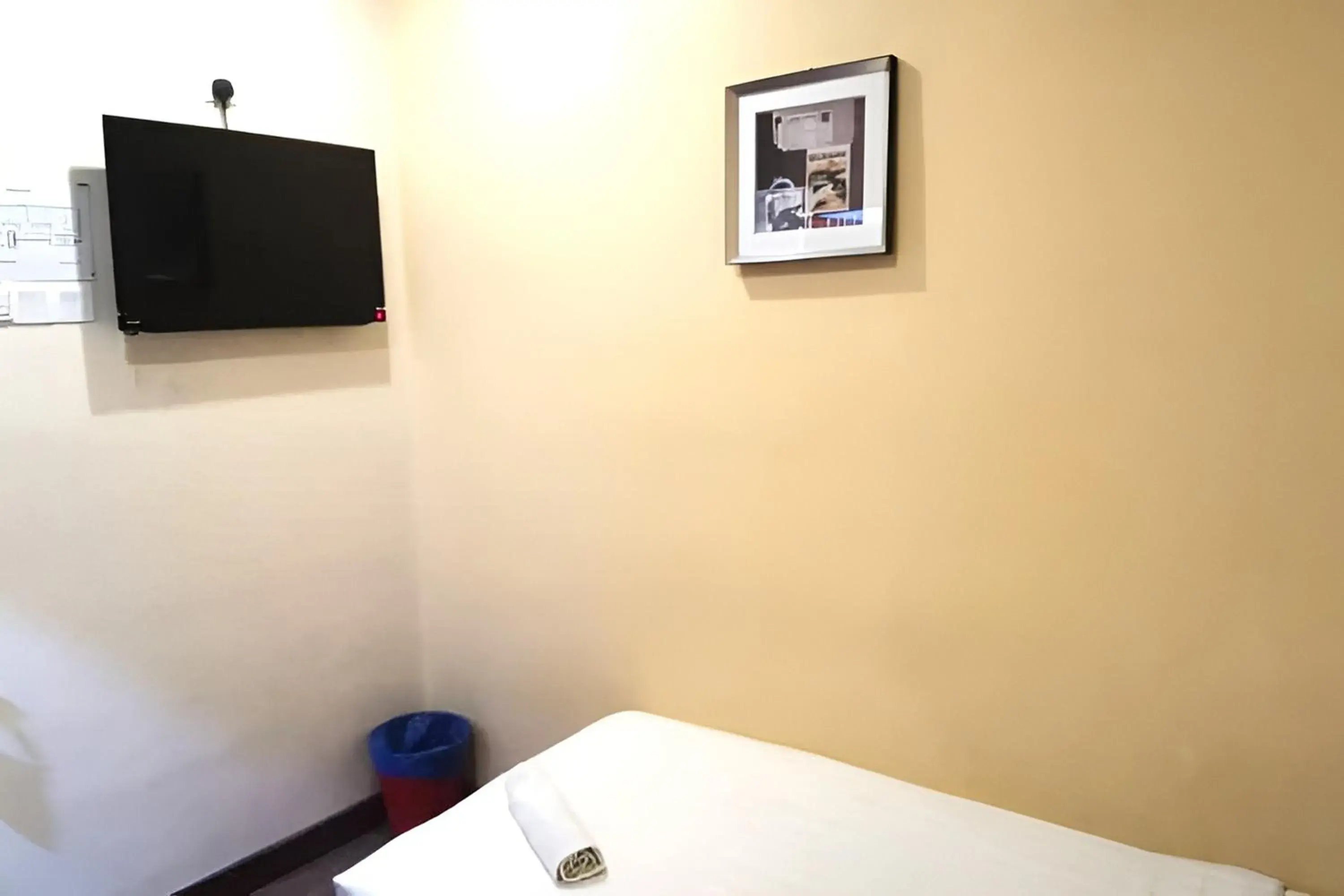 Bed in YP Boutique Hotel, Paradigm Mall Petaling Jaya Bed in YP Boutique Hotel, Paradigm Mall Petaling Jaya