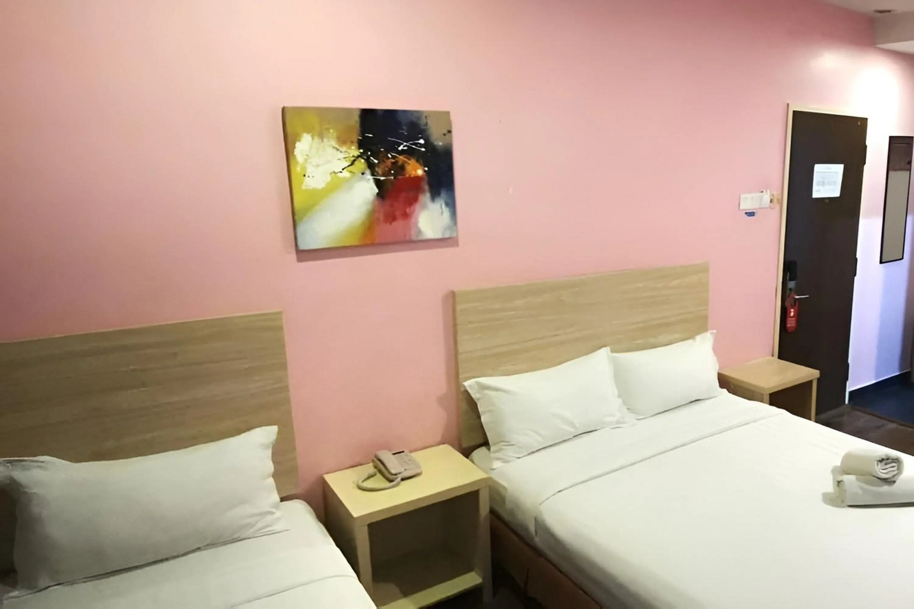 Bed in YP Boutique Hotel, Paradigm Mall Petaling Jaya