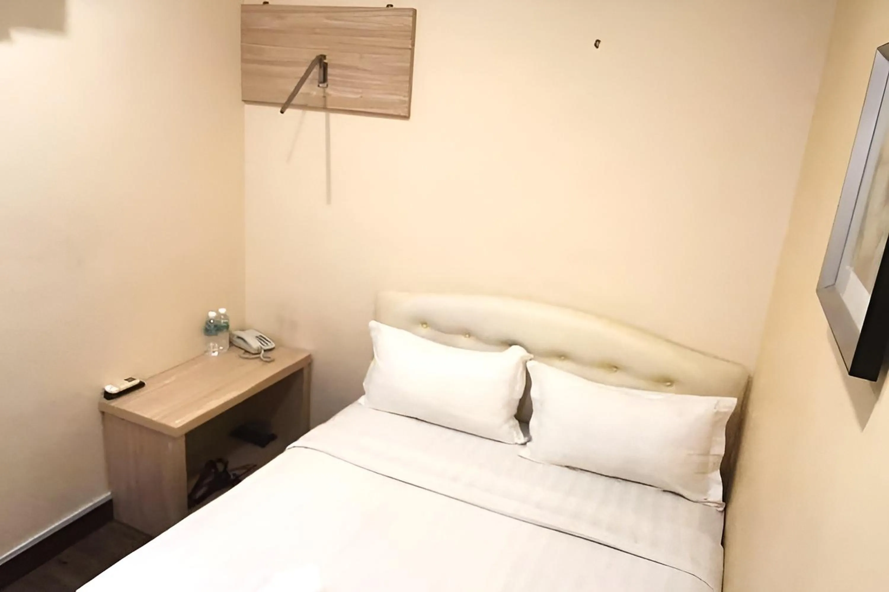Bed in YP Boutique Hotel, Paradigm Mall Petaling Jaya