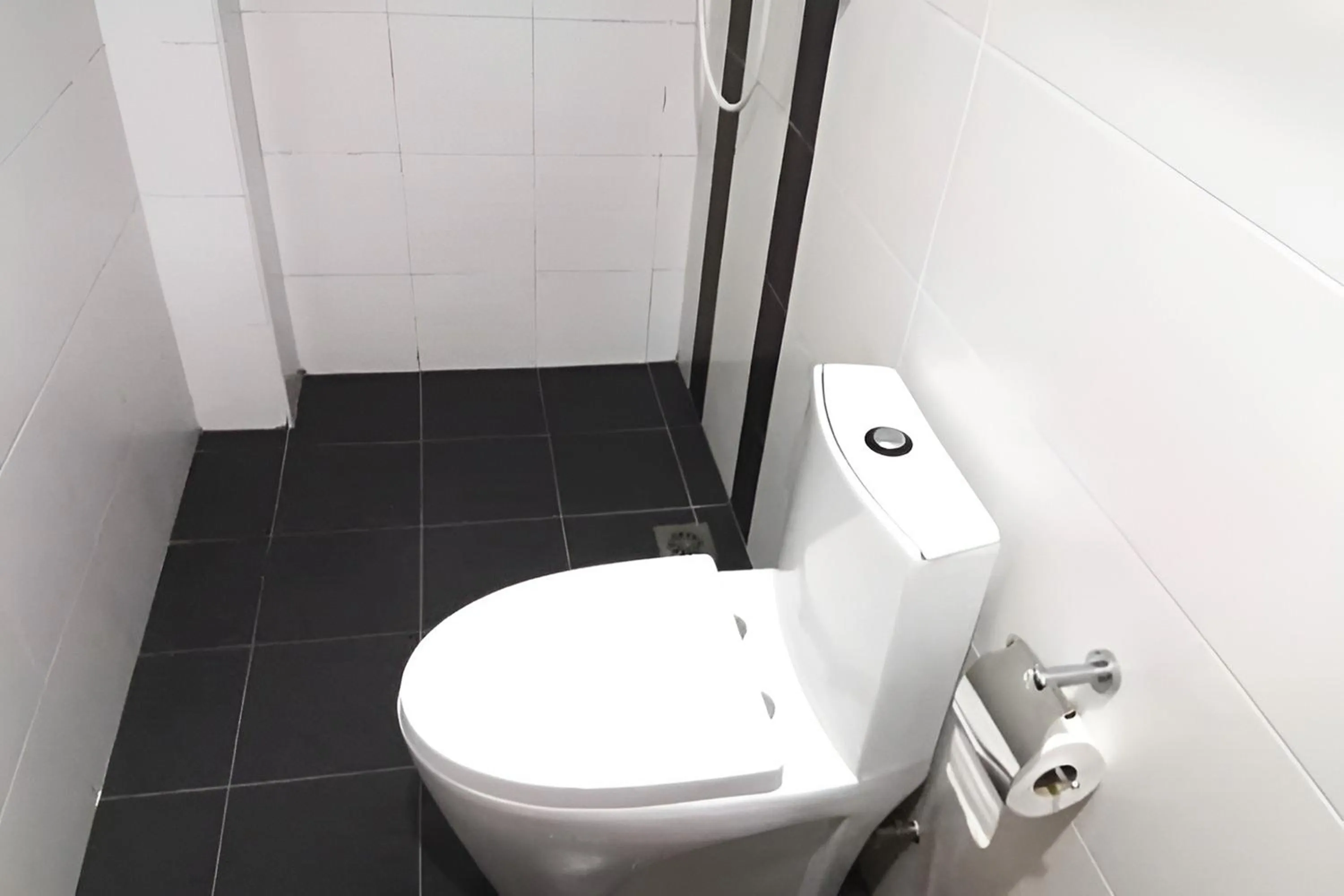 Toilet in YP Boutique Hotel, Paradigm Mall Petaling Jaya