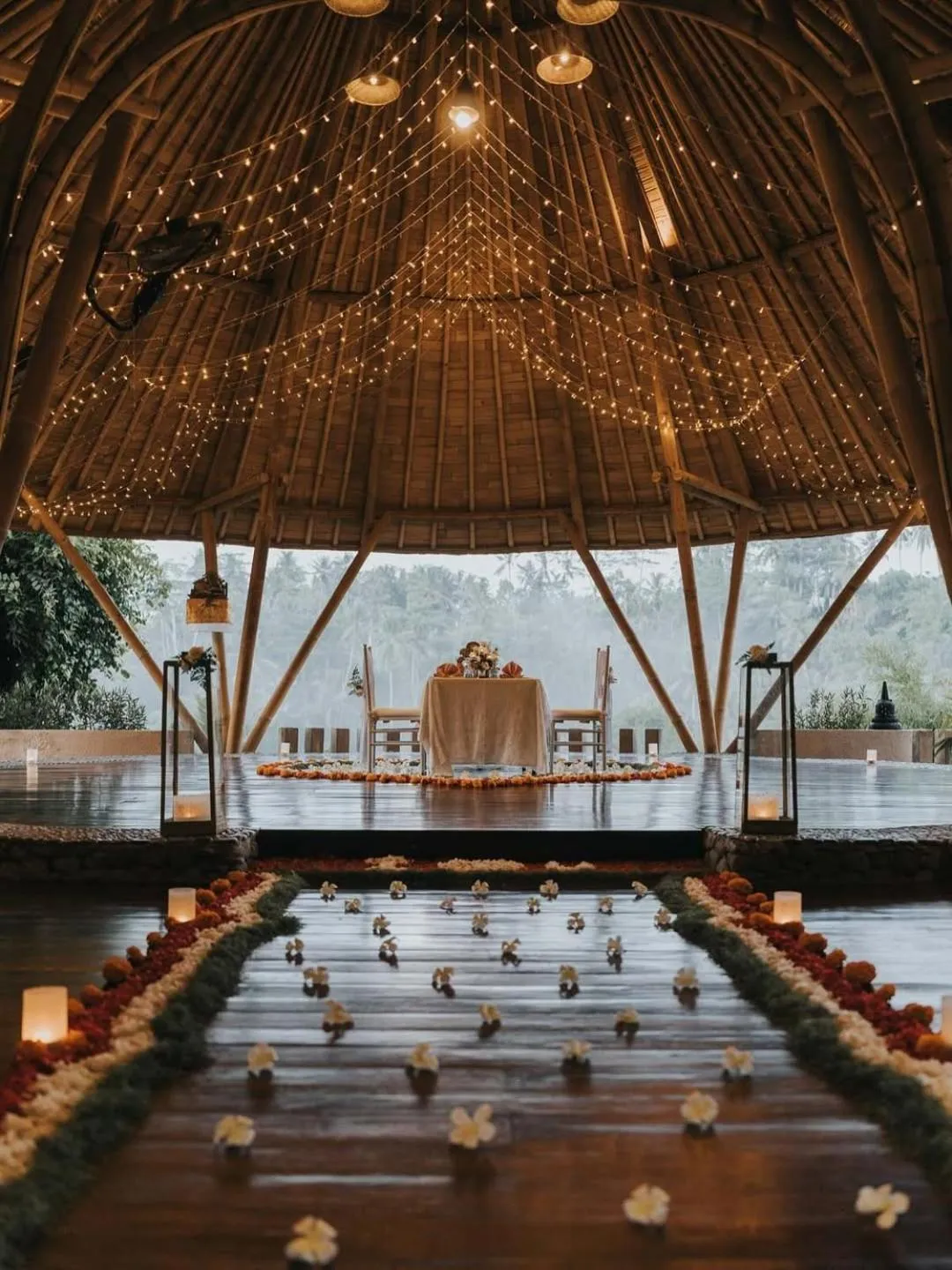 Dining area in Jannata Resort and Spa